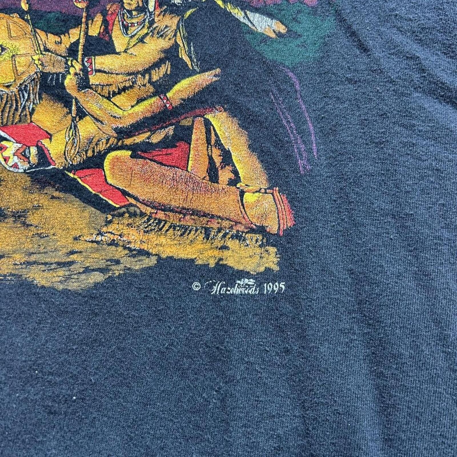 Native Vintage 90s Native American nature t shirt aop wrap around M Size US M / EU 48-50 / 2 - 4 Thumbnail
