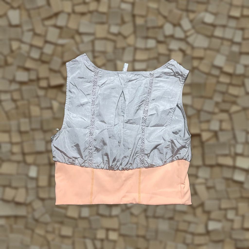 Free People VINTAGE? No. Free People Movement Tank Top Womens S Crop Top Athletic Grey Orange Casual (Note: actual optimized should be one line) Size S / US 4 / IT 40 - 1 Thumbnail