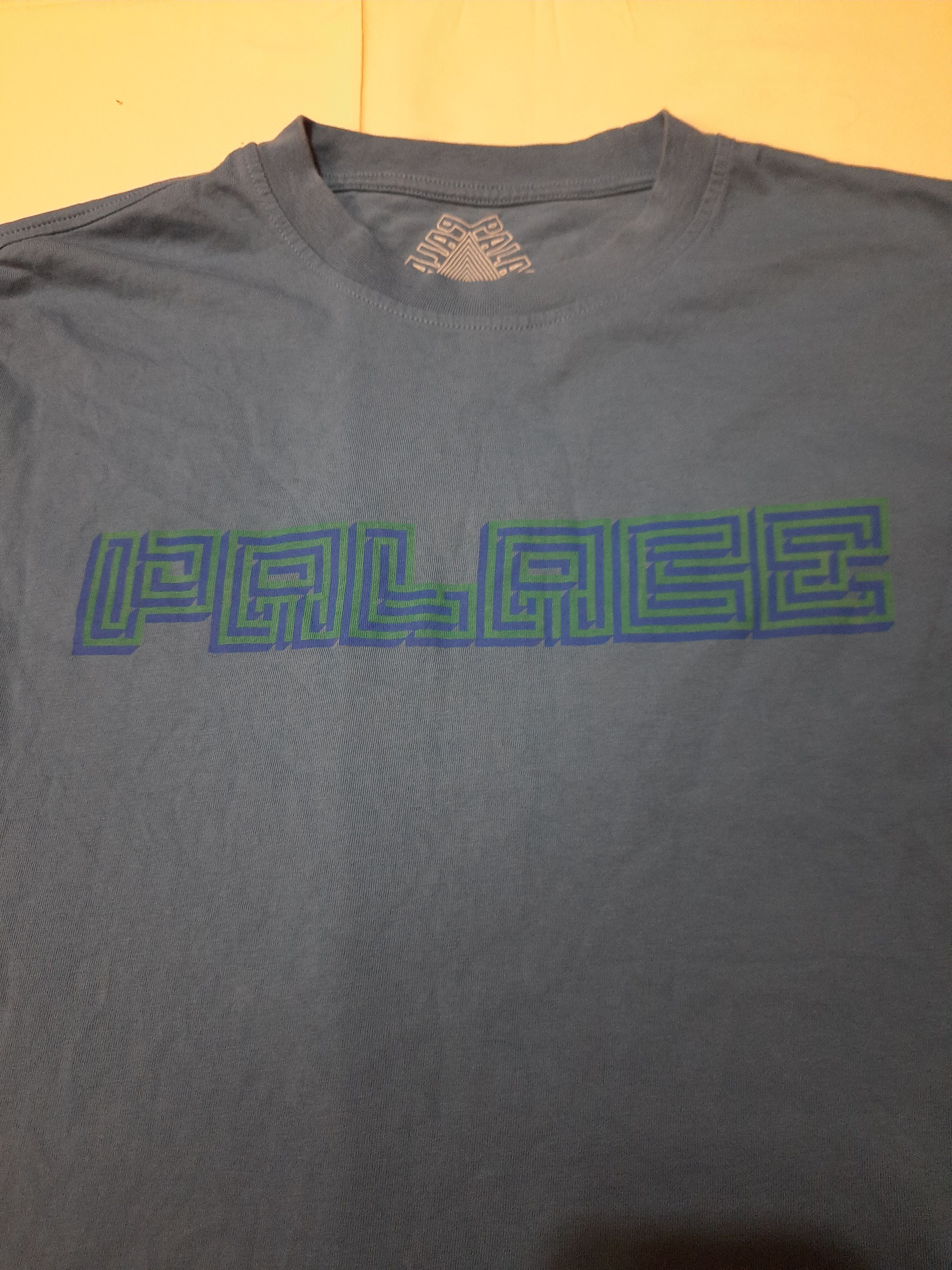 Palace × Vintage Palace Long Sleeve Y2k Size US L / EU 52-54 / 3 - 2 Thumbnail
