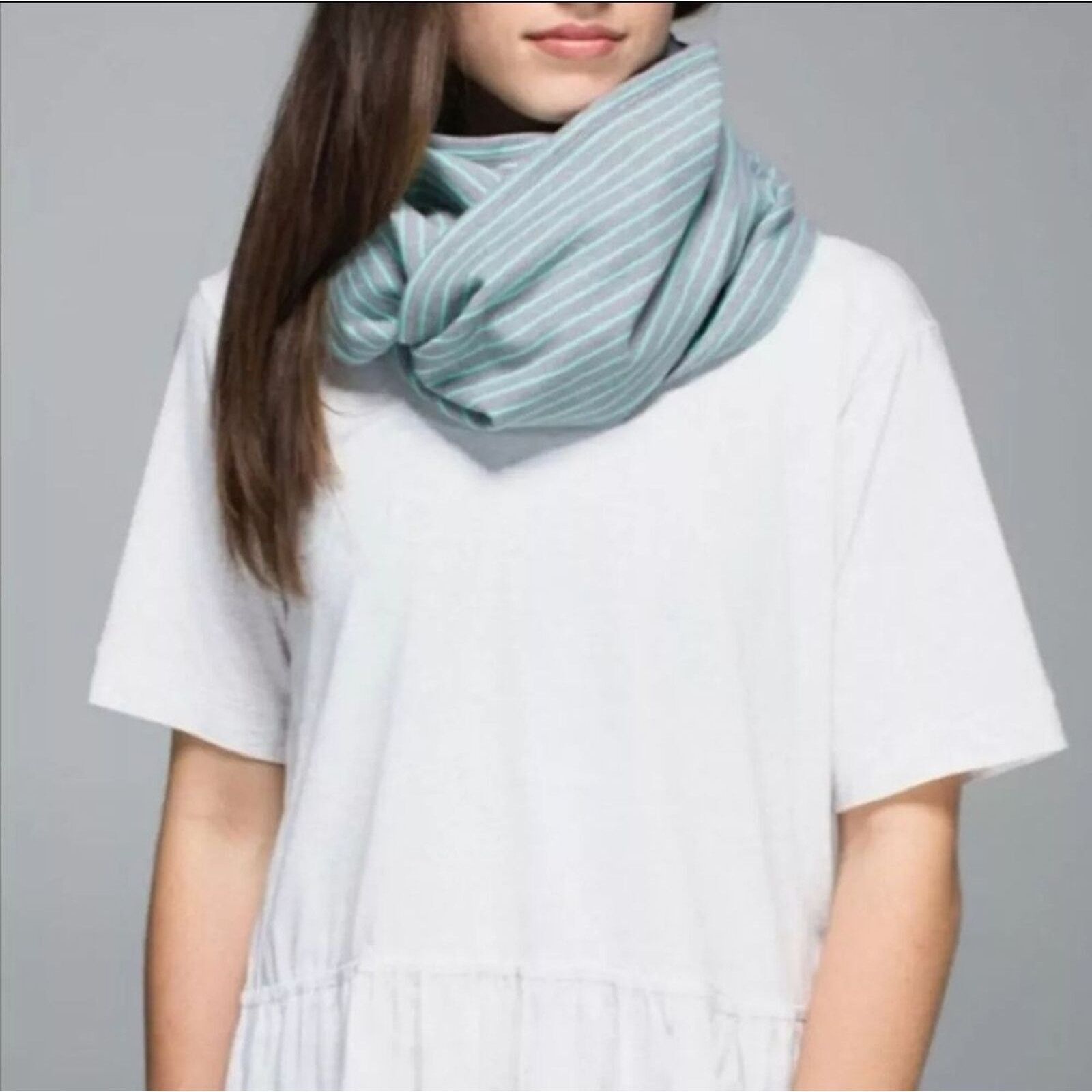 Lululemon Lululemon Vinyasa Scarf Wrap Gray Mint Green Stripes Snaps Size ONE SIZE - 2 Thumbnail