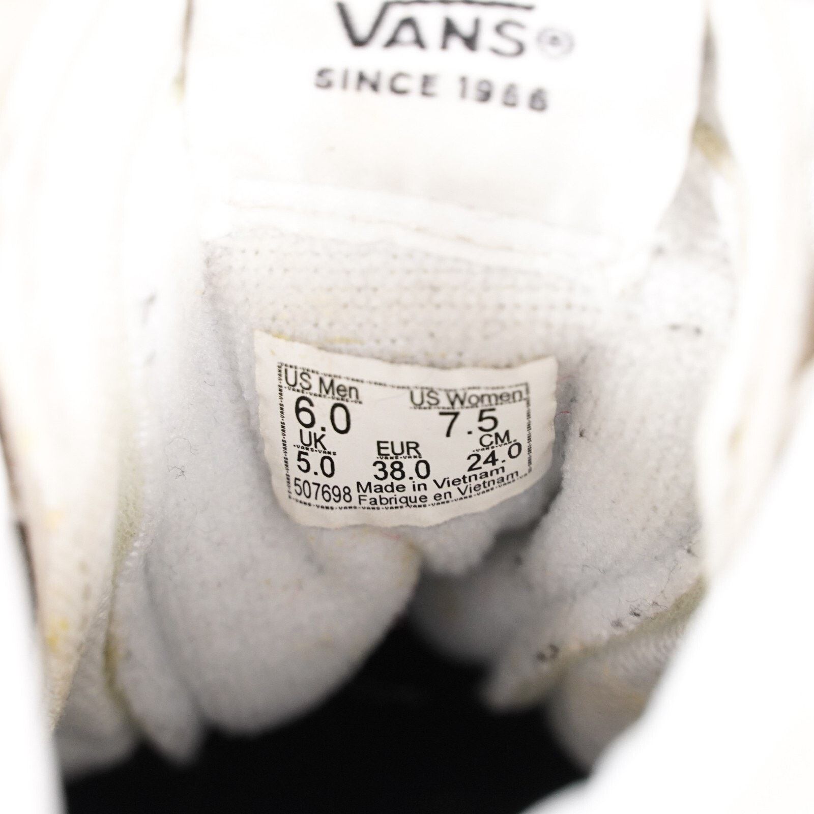 Vans Vans Classic Sk8-Hi Skate Shoe Casual High Top Sneaker Men 6 Size US 6 / IT 36 - 9 Thumbnail