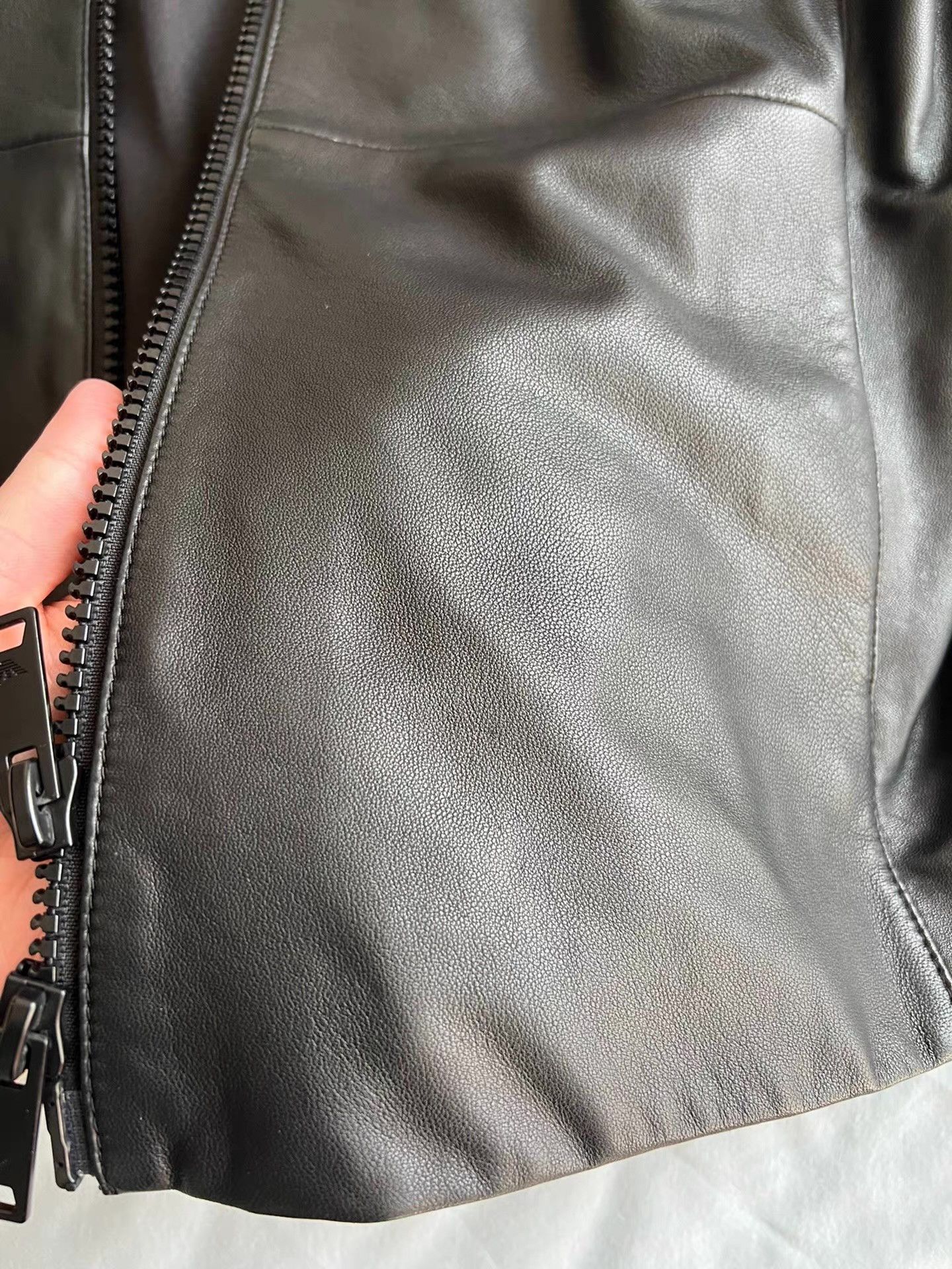 Armani Armani Men's Leather Jacket Ｑ23 Size US S / EU 44-46 / 1 - 5 Thumbnail