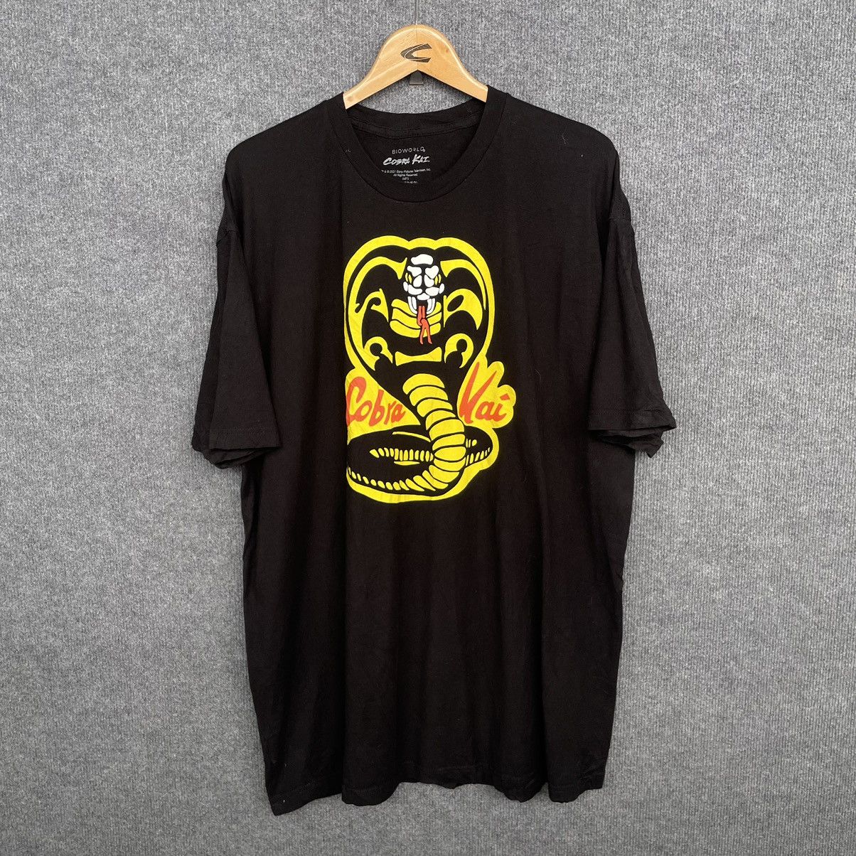 Sony Cobra Kai Kung Fu Karate Kid Ufc MMA 80s Movie Reissue Tee Size US XXL / EU 58 / 5 - 1 Thumbnail