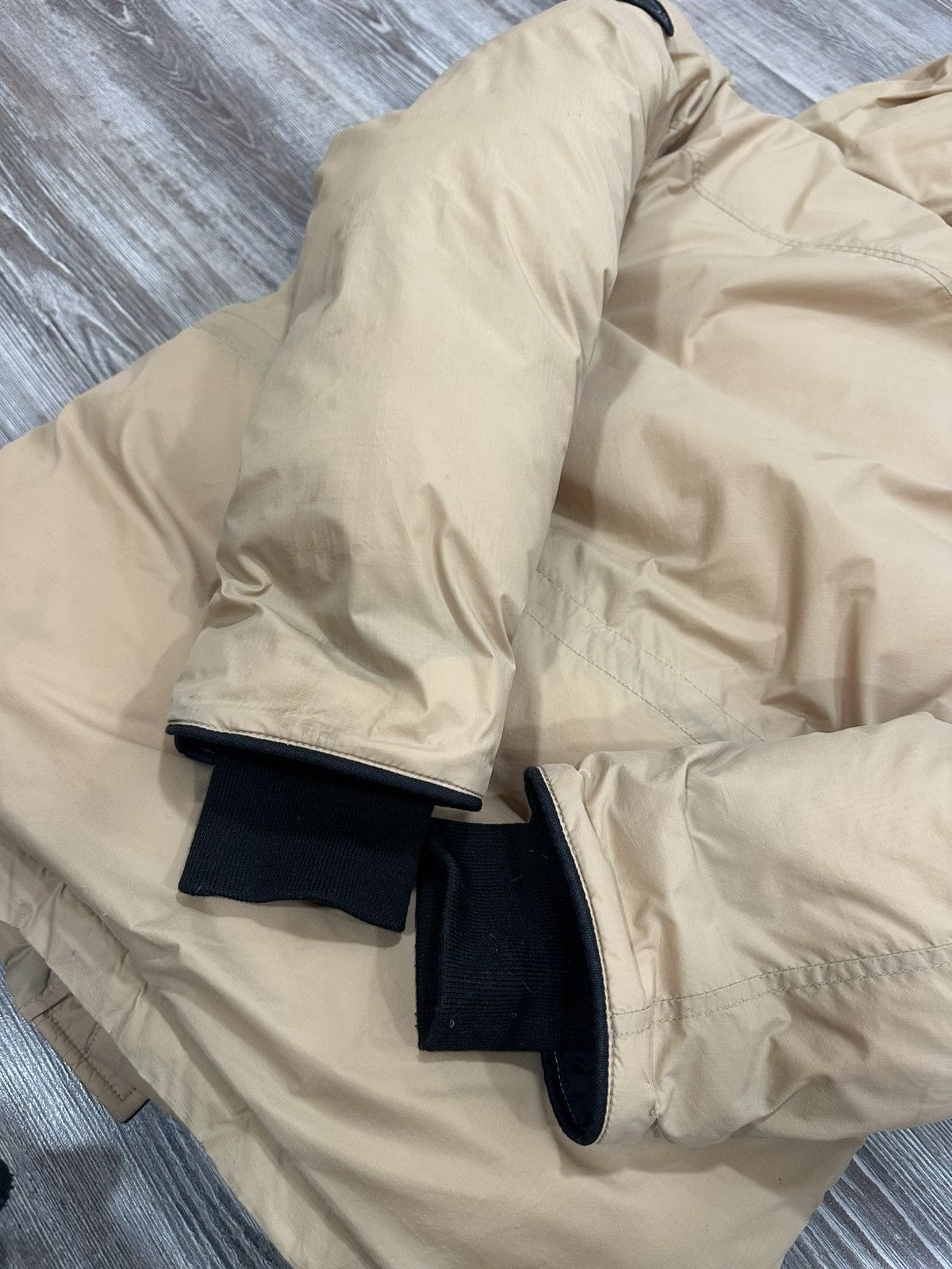Canada Goose Canada goose mens manitoba parka size M Size US M / EU 48-50 / 2 - 15 Thumbnail