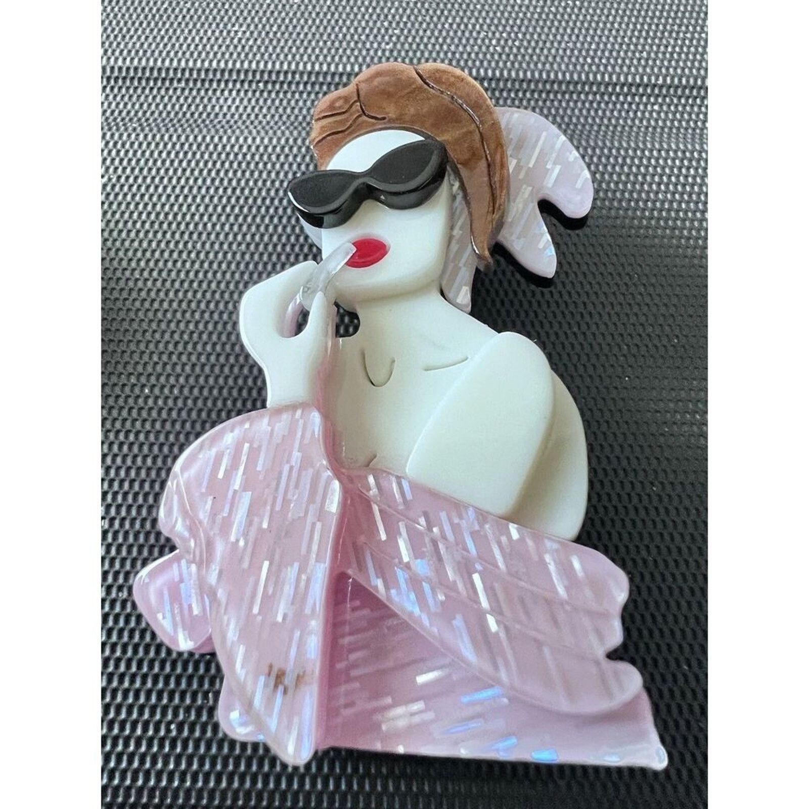 Other Acrylic Lot Of 3 Brooches/Pins Women fashion jewelry Crafts Size ONE SIZE - 4 Thumbnail