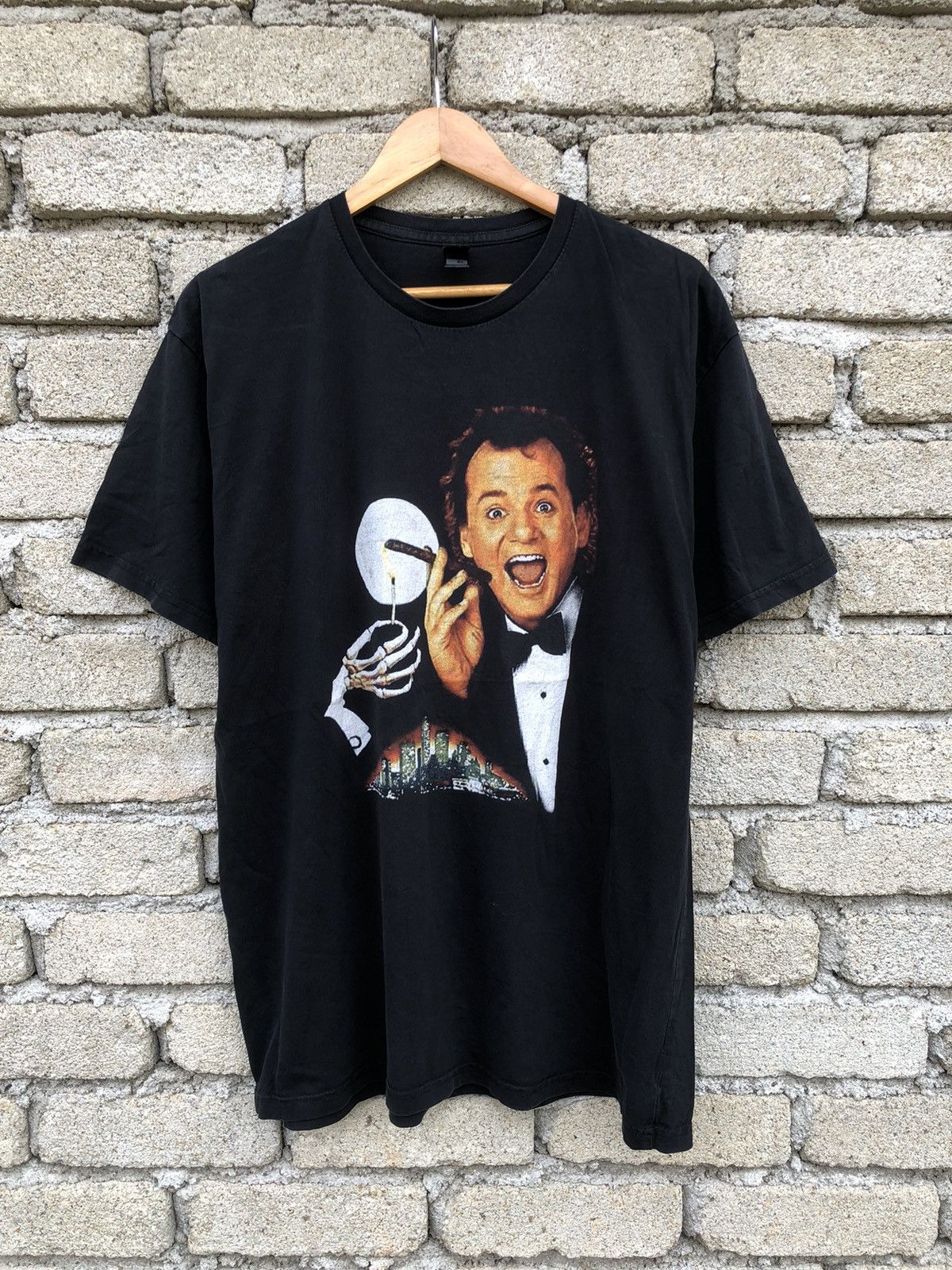 Vintage Vintage Y2K Bill Murray Scrooged Christmas Movie Tshirt Size US XL / EU 56 / 4 - 1 Thumbnail