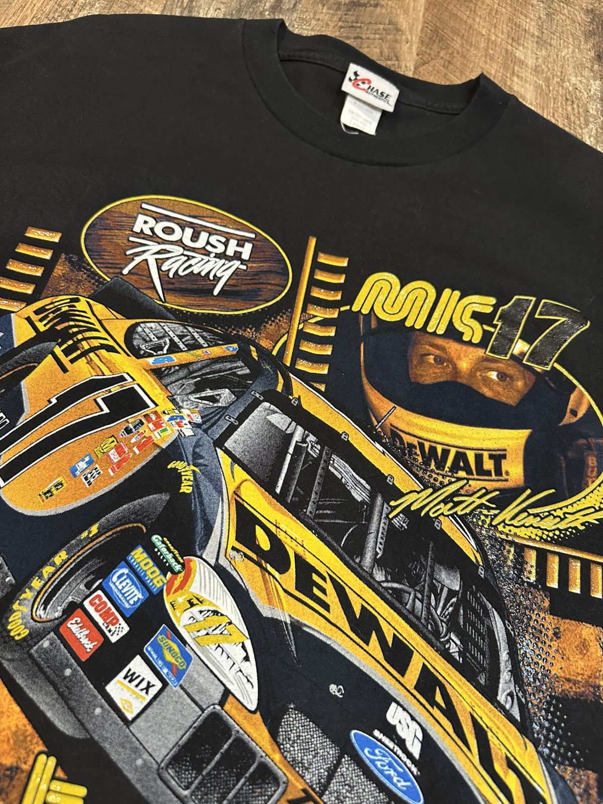 NASCAR Vintage 2005 Y2K DeWalt Racing Matt 17 Big Print Tee Shirt Size US L / EU 52-54 / 3 - 4 Thumbnail