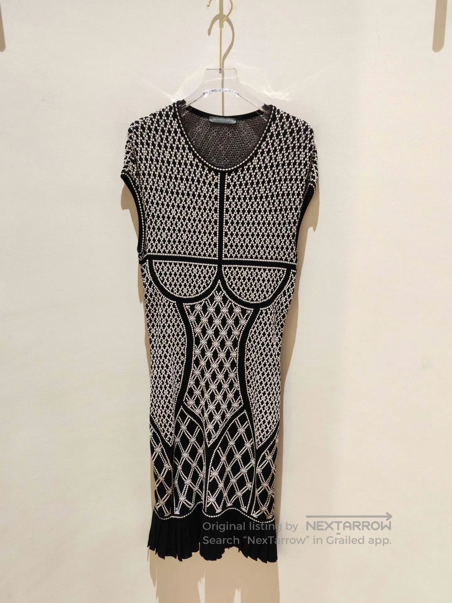 Alexander McQueen Alexander McQueen Heavy Work Dress M. Size M / US 6-8 / IT 42-44 - 2 Thumbnail