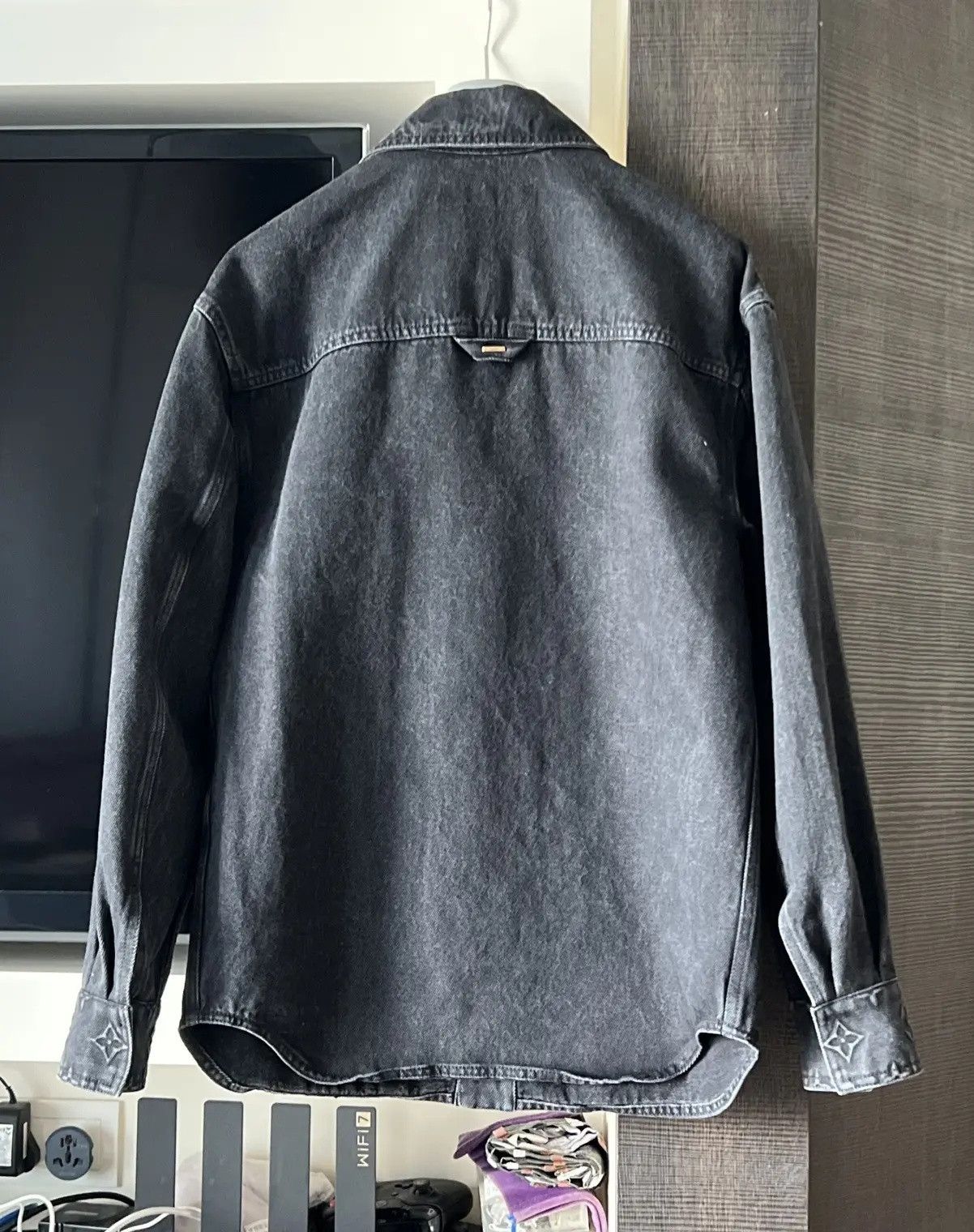Louis Vuitton Louis Vuitton Monogram Detail Worker Denim Overshirt Size US XS / EU 42 / 0 - 2 Thumbnail