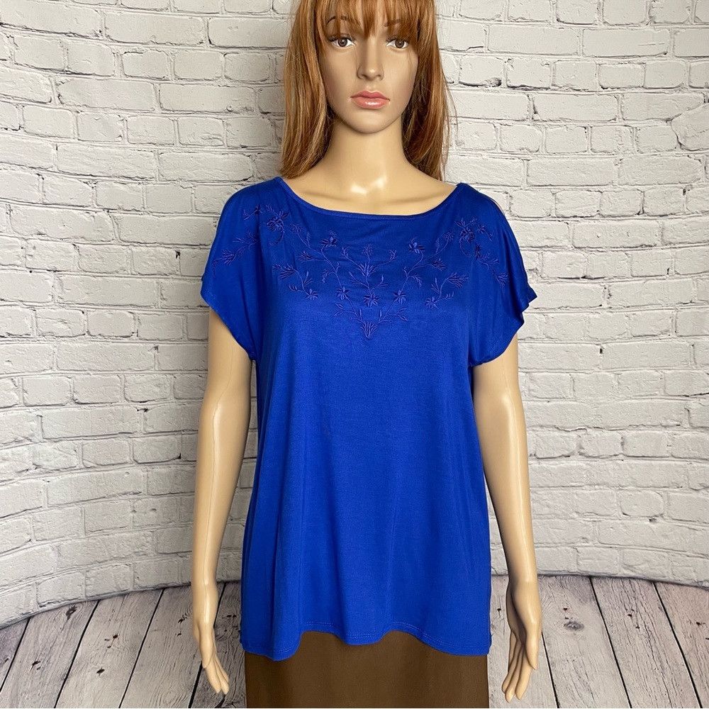 Other NWT New Cable & Gauge Blue Short Sleeve Embroidered Top Siz Size M / US 6-8 / IT 42-44 - 1 Thumbnail