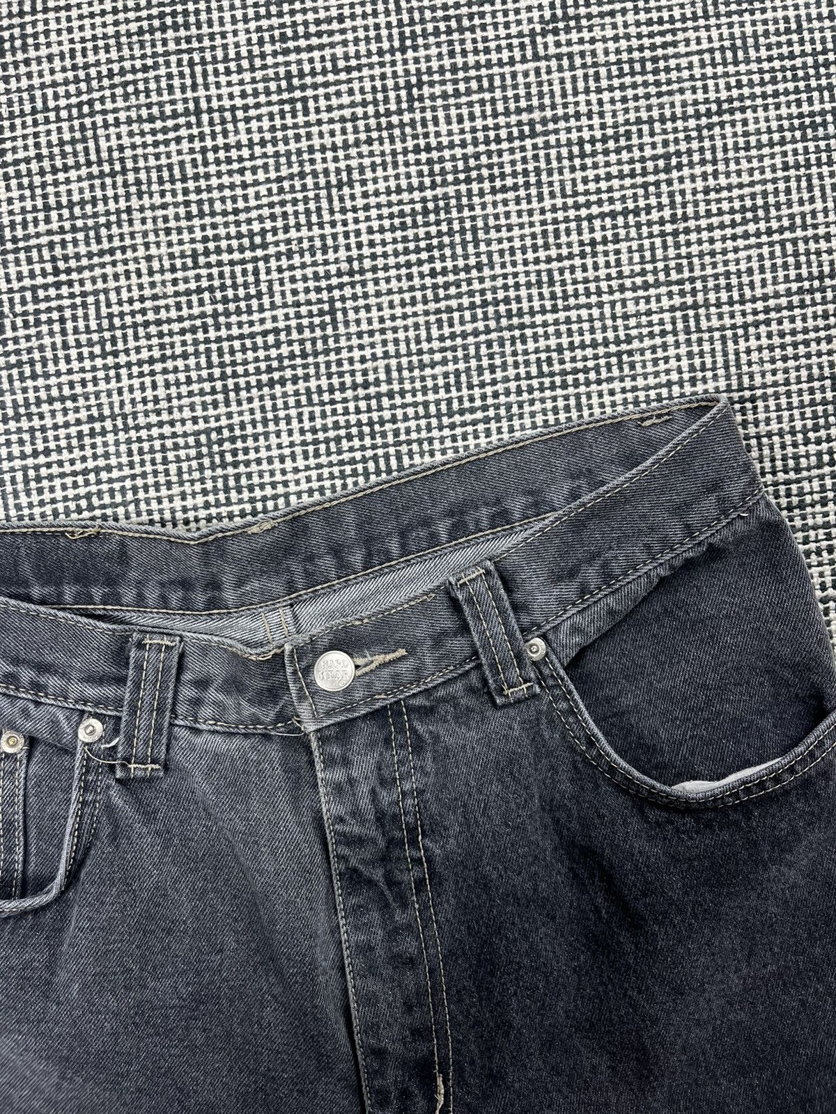 Vintage Vintage 90s essential sick fade gray loose fit jeans Size US 30 / EU 46 - 3 Thumbnail