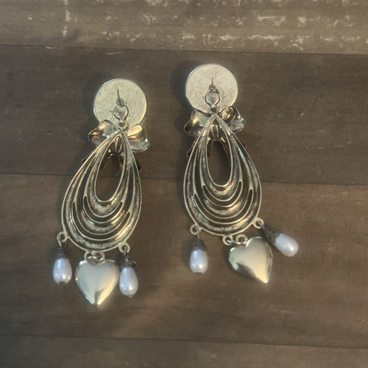 Other Gold tone Victorian layered hoop and dangles earrings Size ONE SIZE - 4 Thumbnail