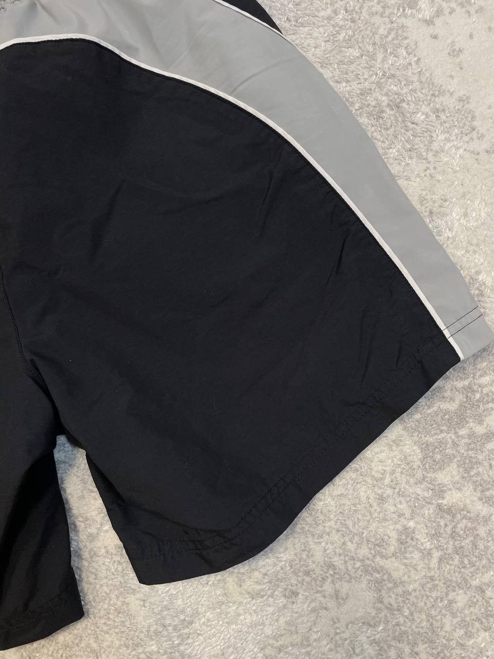 Nike 00s Vintage Nike Nylon Shorts Size US 34 / EU 50 - 7 Thumbnail