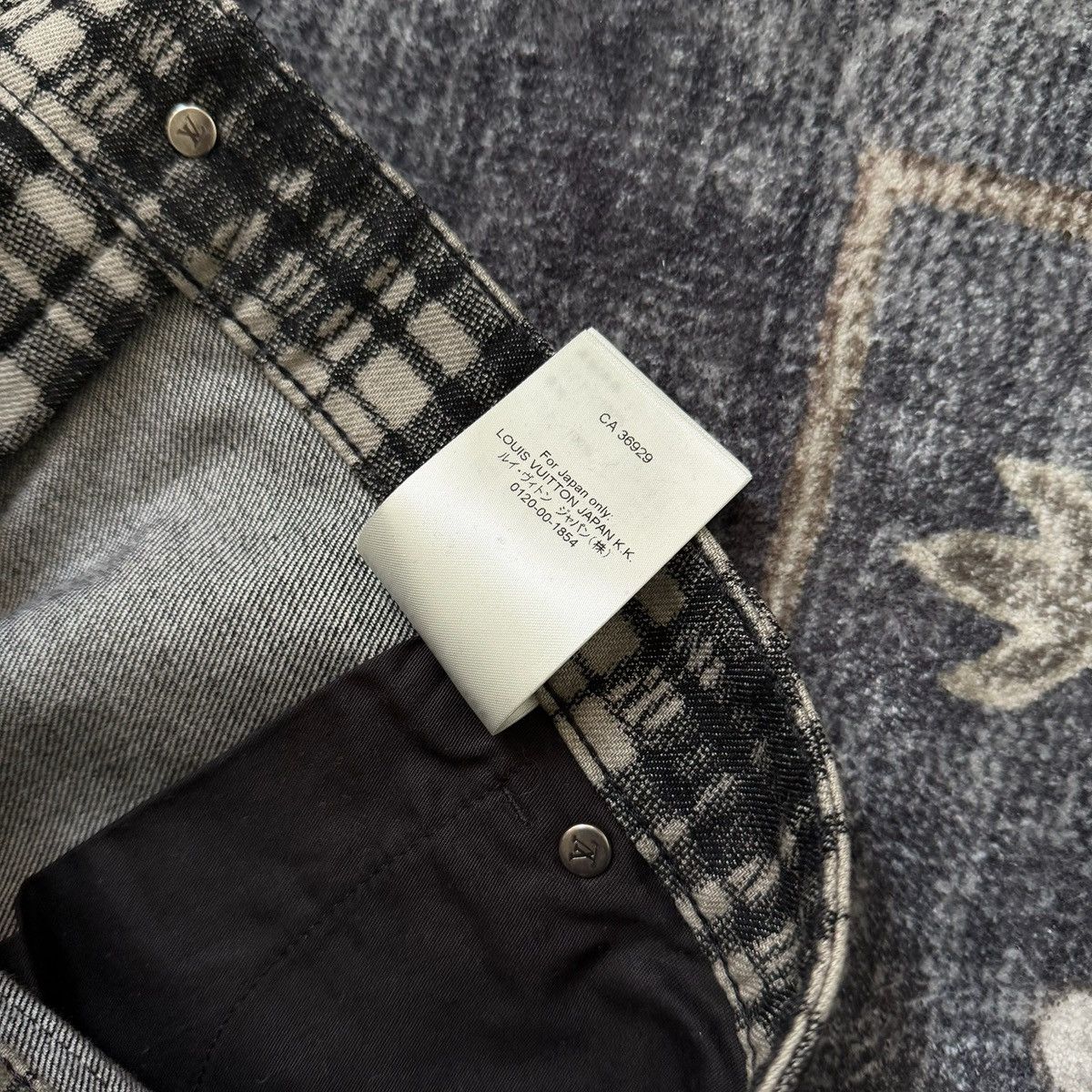 Louis Vuitton Louis Vuitton Checkered Monogram Cotton Shorts size 34 Size US 34 / EU 50 - 9 Thumbnail