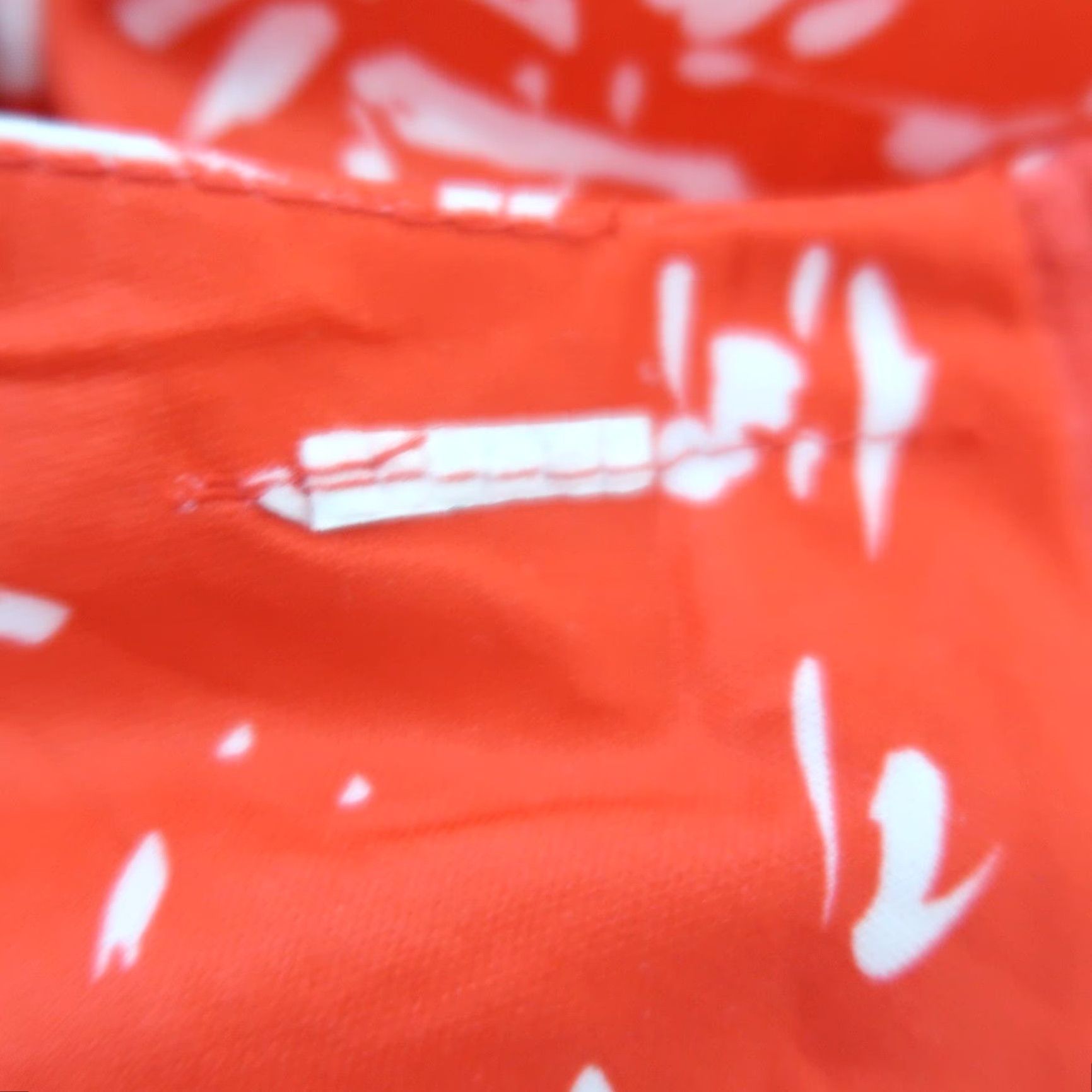 Vintage VINTAGE 70s red and white tropical leaf print A-line midi dress S Size S / US 4 / IT 40 - 5 Thumbnail