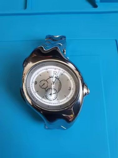 Japanese Brand Quartz Watch Twisted Design Size ONE SIZE - 1 Thumbnail
