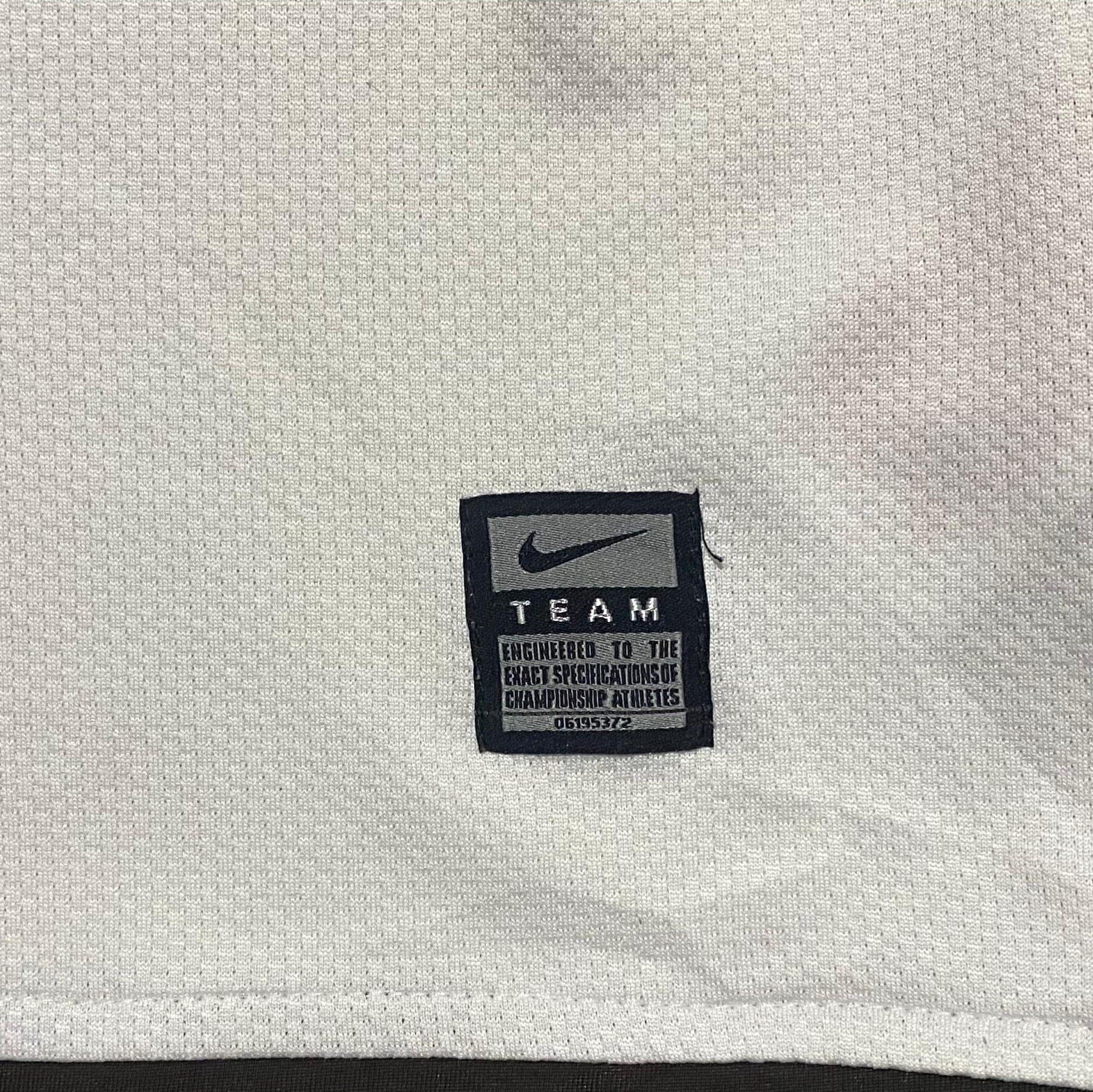 Nike Inter Milan 2008-2009 Away Jersey Luis Figo Size US M / EU 48-50 / 2 - 10 Thumbnail