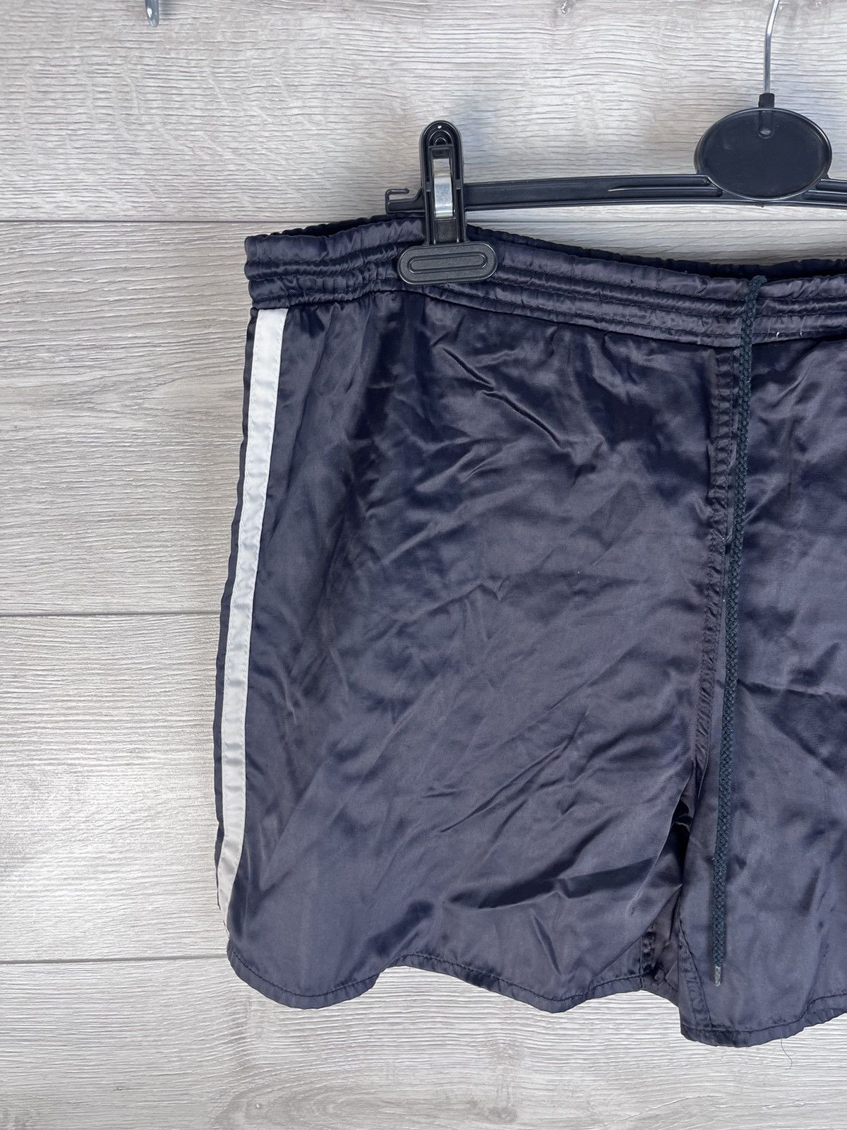 Vintage Vintage short Adidas Germany size M very rare 1990s nylone Size US 32 / EU 48 - 2 Thumbnail