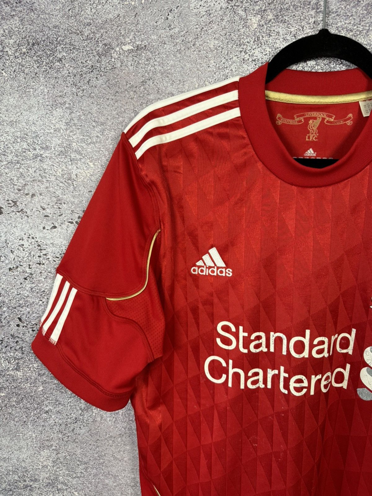 Adidas × Vintage Vintage Liverpool 2010/11 Adidas Soccer Jersey Medium Size US M / EU 48-50 / 2 - 3 Thumbnail