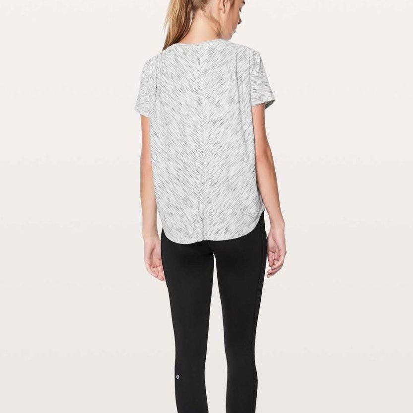 Lululemon Lululemon Meant to Move Tiger Space Dye Tee Gray & White 8 Size M / US 6-8 / IT 42-44 - 2 Thumbnail