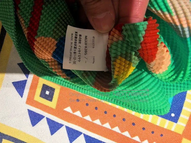 Issey Miyake Issey Miyake size:one size Green Short Sleeve Size S / US 4 / IT 40 - 3 Thumbnail