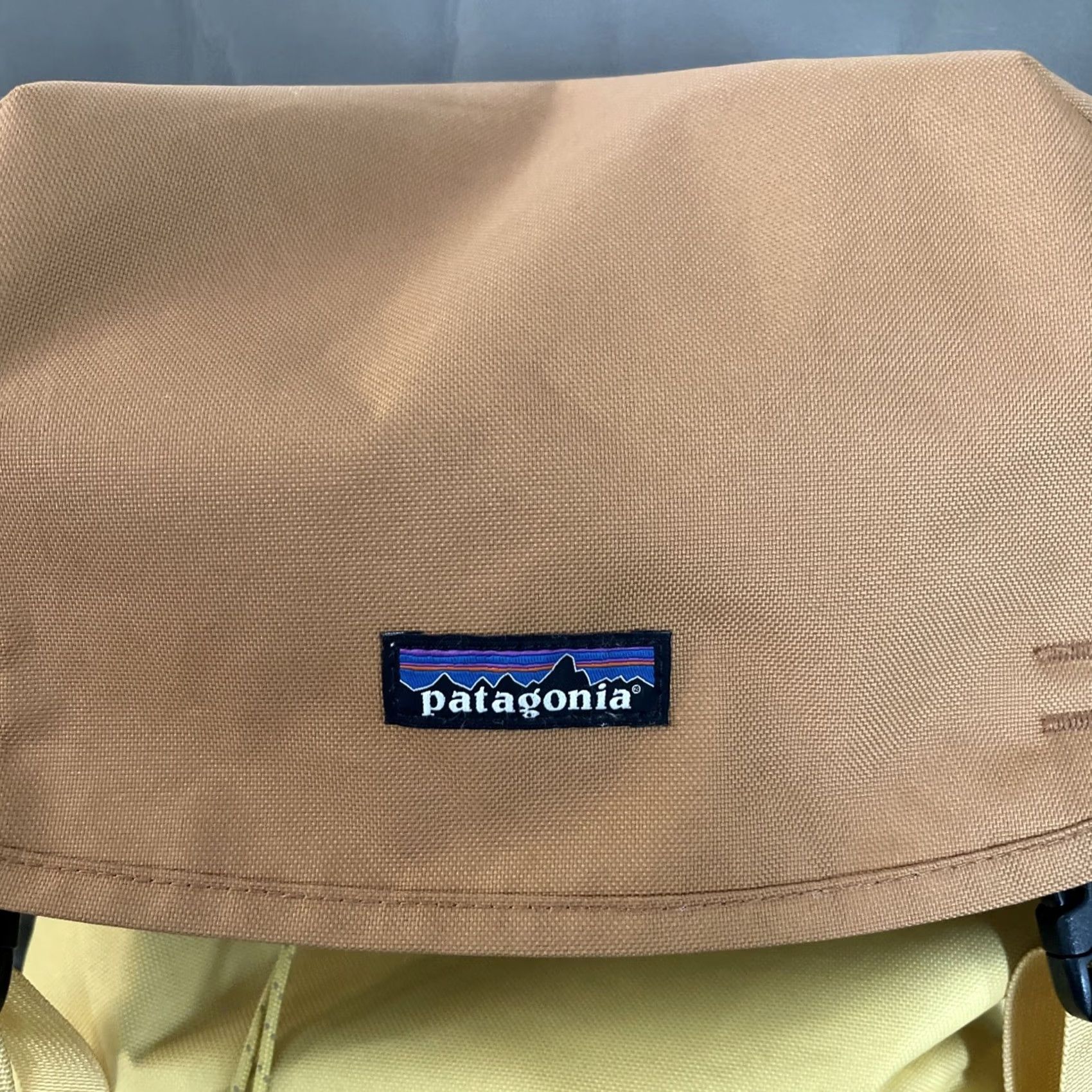 Patagonia Patagonia Backpack Mens One Size Yellow Arbor Lid Pack 48545FA22 Leather? (Note: No new info) Size ONE SIZE - 3 Thumbnail