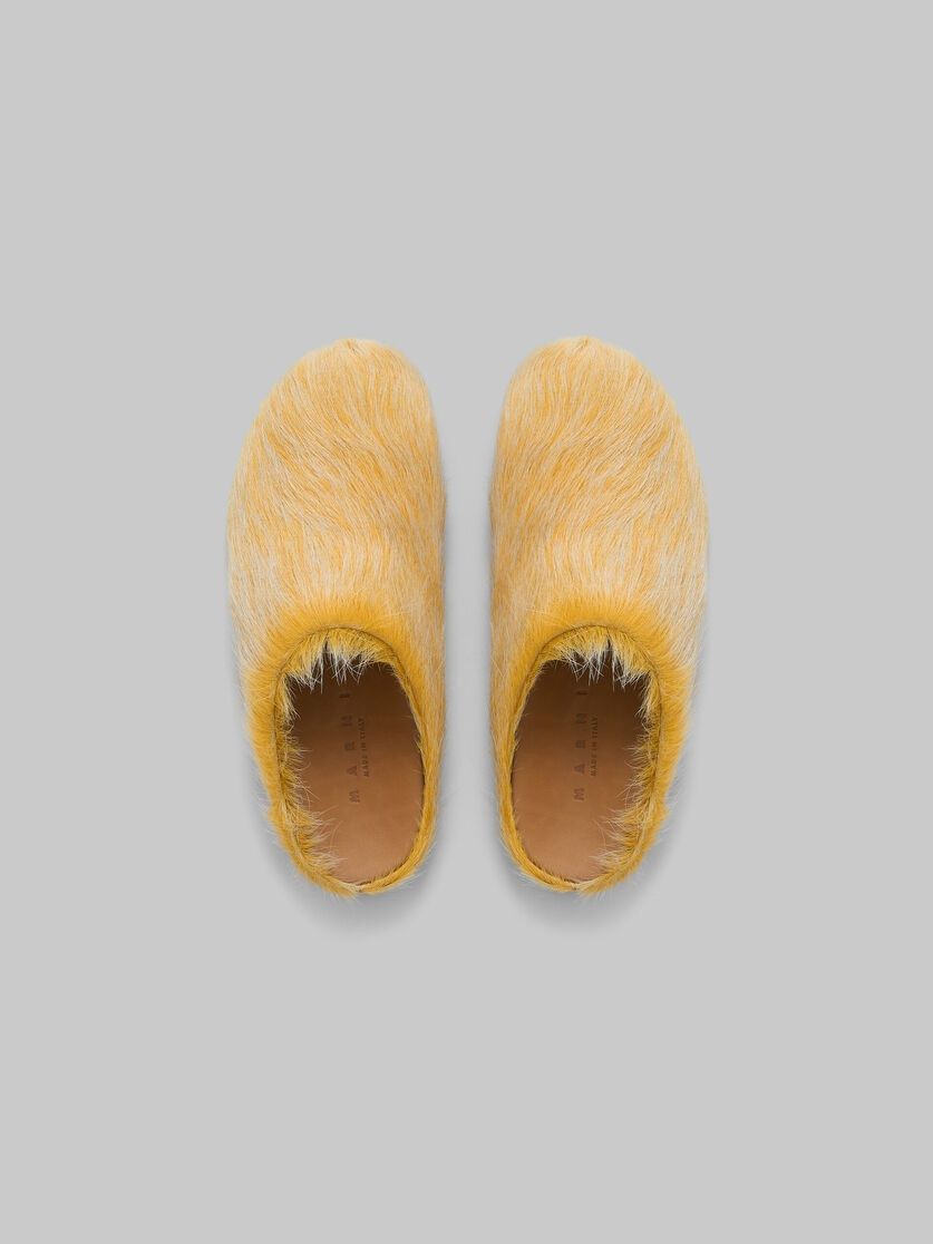 Marni o1w1db10426 Long-Haired Calfskin in Yellow Size US 9 / EU 42 - 2 Thumbnail