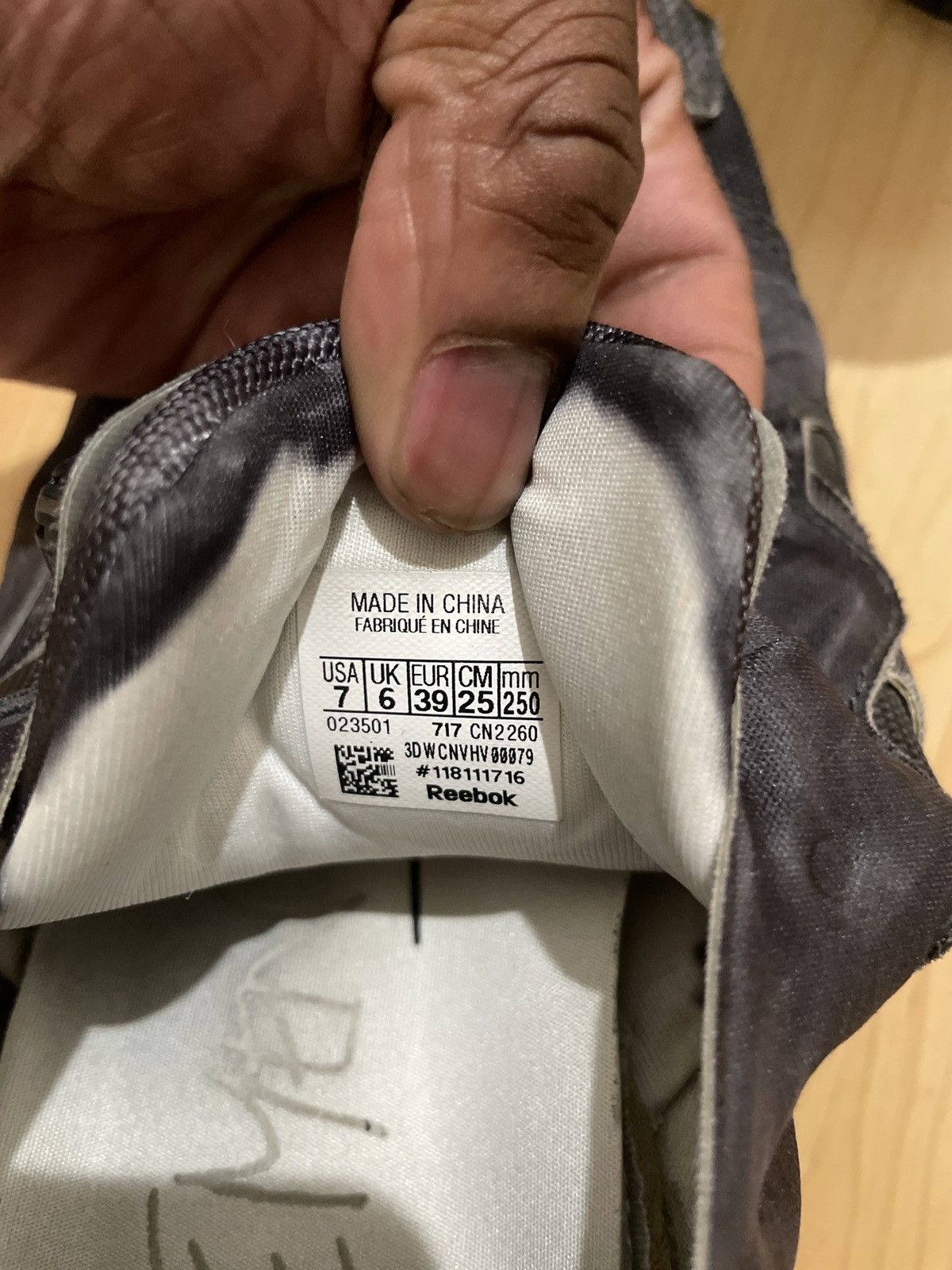 Vetements Vetements Reebok sneakers Size US 7 / EU 40 - 6 Thumbnail