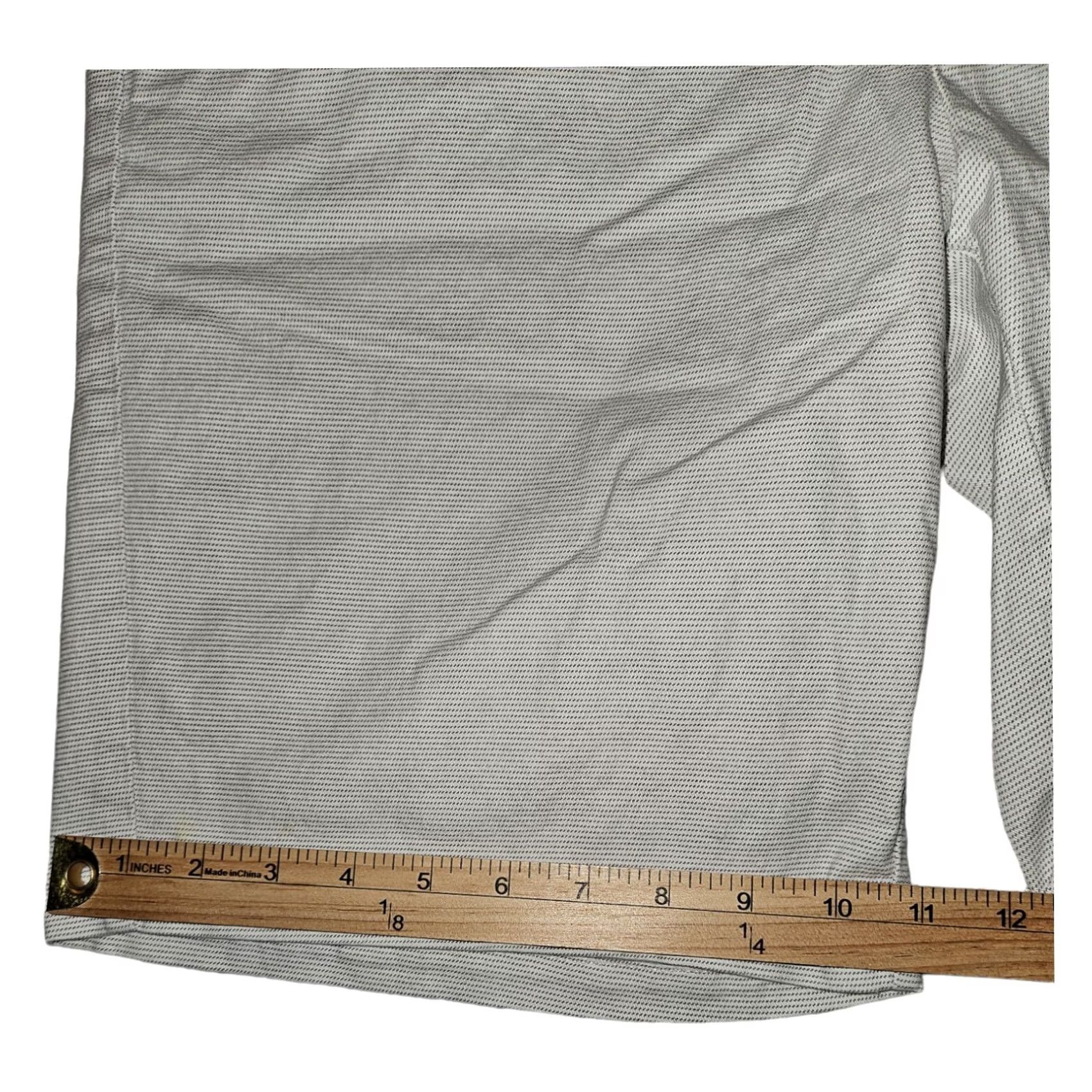 Old Navy Old Navy Chino Shorts Men's 34 White Striped Flat Front Mid Rise 9in Inseam Slim Built In Flex Casual Preppy American Outdoor Size US 34 / EU 50 - 7 Thumbnail