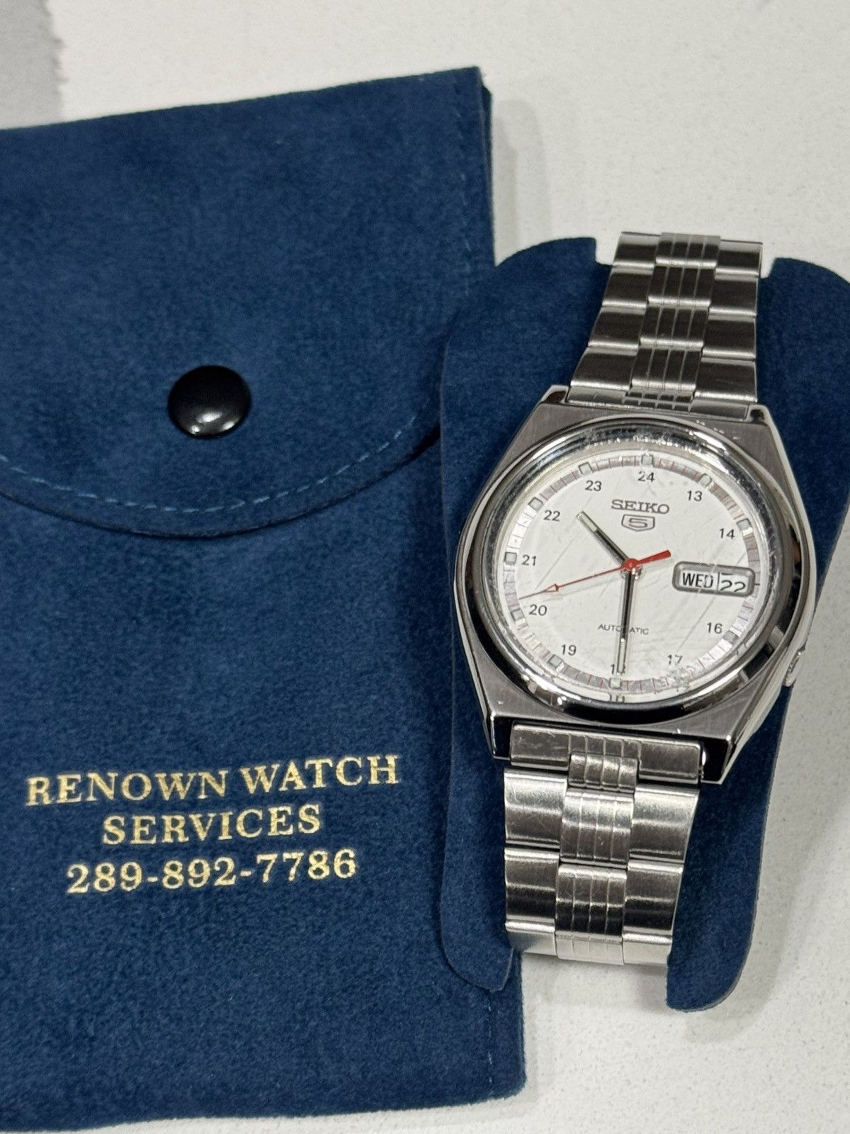 Seiko Vintage Seiko 5 7S26-8760 ‘Red Ticker’ Size 38 - 6 Thumbnail