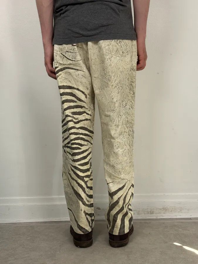 Roberto Cavalli 2000s Roberto Cavalli Creamy White Savage Zebra Pants Size US 31 - 4 Thumbnail