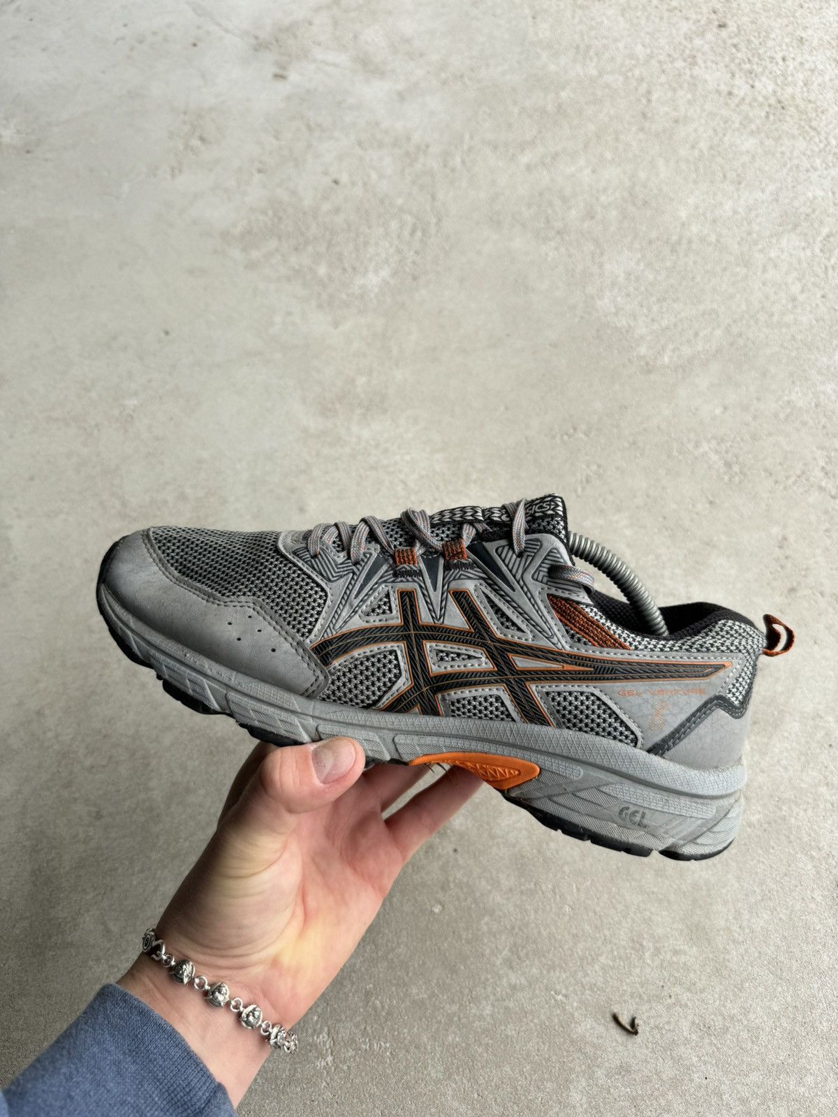 Gucci men’s slip ons (bee and star)