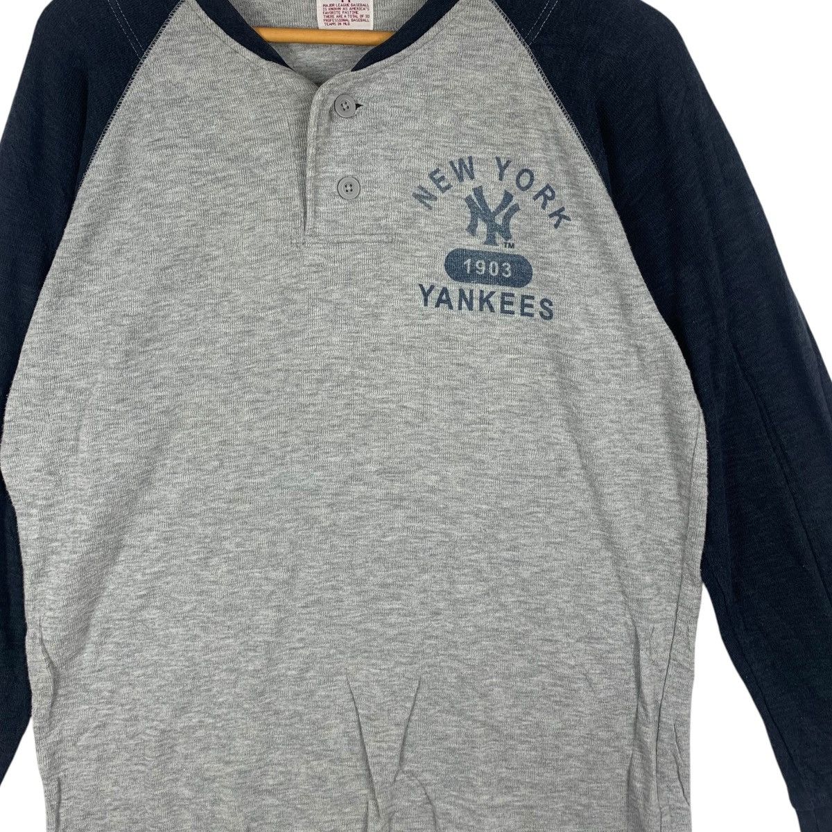 Uniqlo MLB x UNIQLO YANKEES New York Baseball Tee Shirt Top Size M / US 6-8 / IT 42-44 - 3 Thumbnail