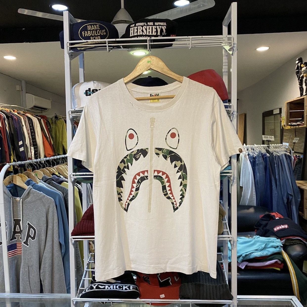 Bape Bape White ABC Camo Shark Tee Size US M / EU 48-50 / 2 - 1 Thumbnail