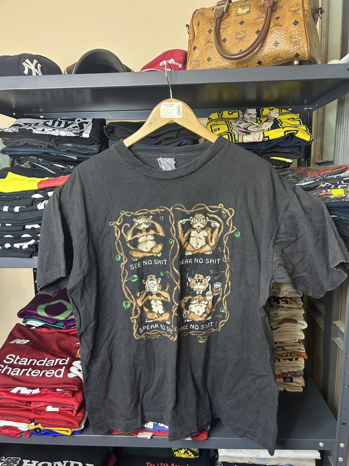 Vintage Vintag “See No, Hear No, Speak No, Take No Shit” Monkey Tee Size US L / EU 52-54 / 3 - 1 Thumbnail