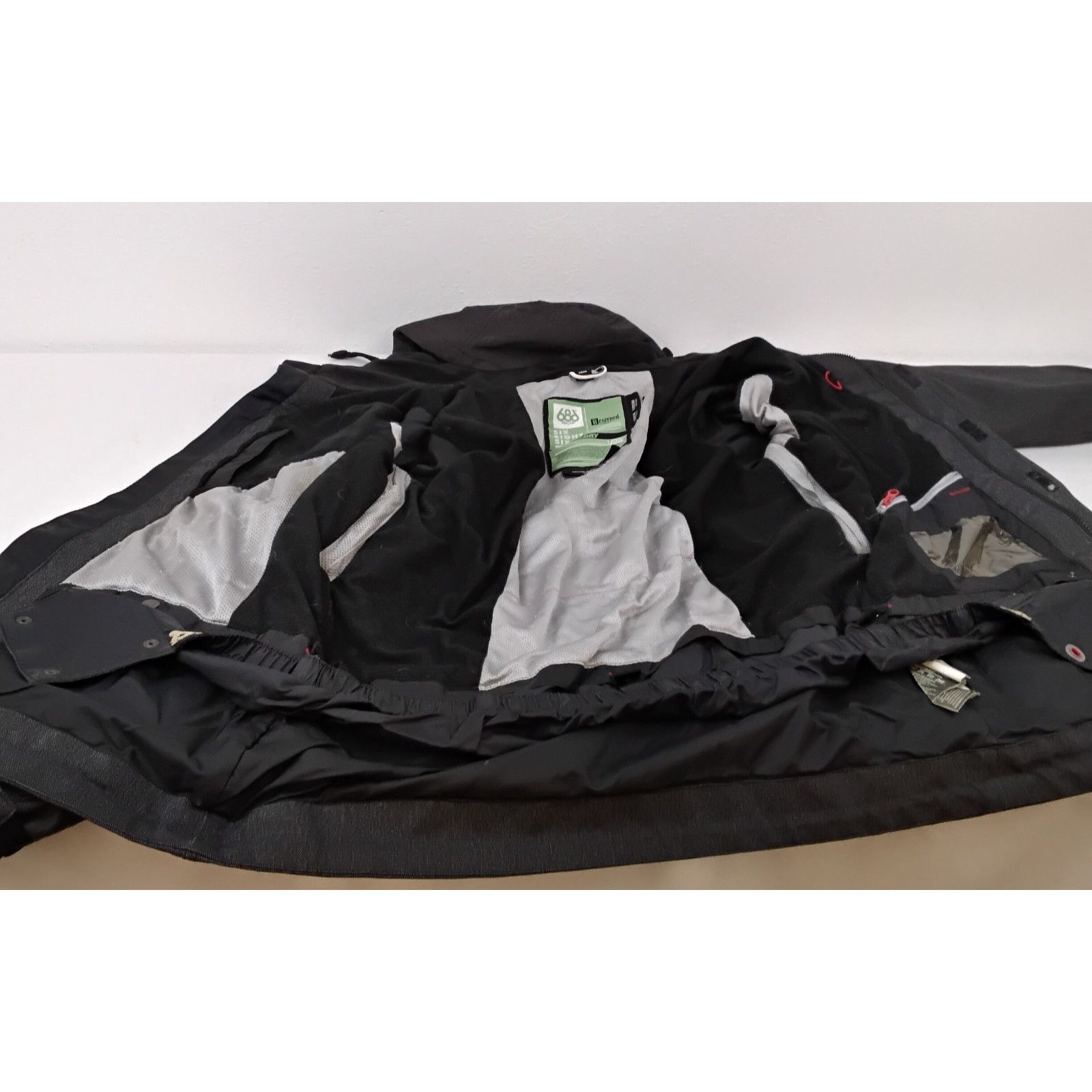 686 686 Reserved Ski Jacket Men's M Gray Waterproof Infidry Size US M / EU 48-50 / 2 - 5 Thumbnail