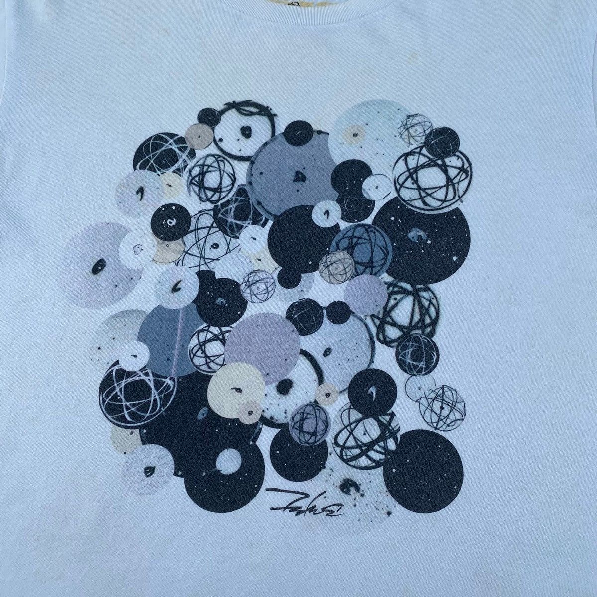 Uniqlo RARE ‼️ Futura Size US L / EU 52-54 / 3 - 2 Thumbnail