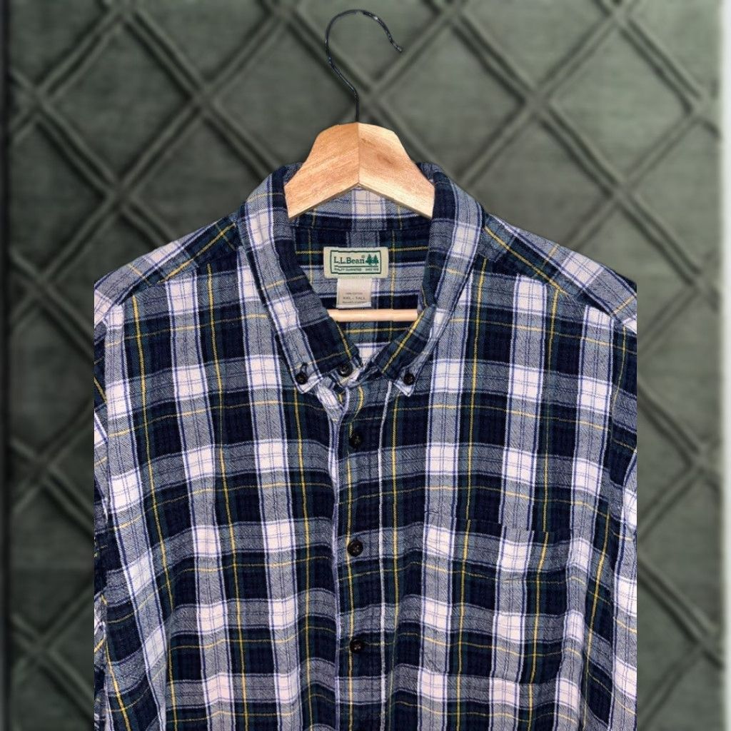 Vintage VINTAGE L.L. Bean Traditional Fit Button-Up Shirt 2XLT Tall Black Plaid Cotton 228066 Mens Size US XXL / EU 58 / 5 - 1 Thumbnail