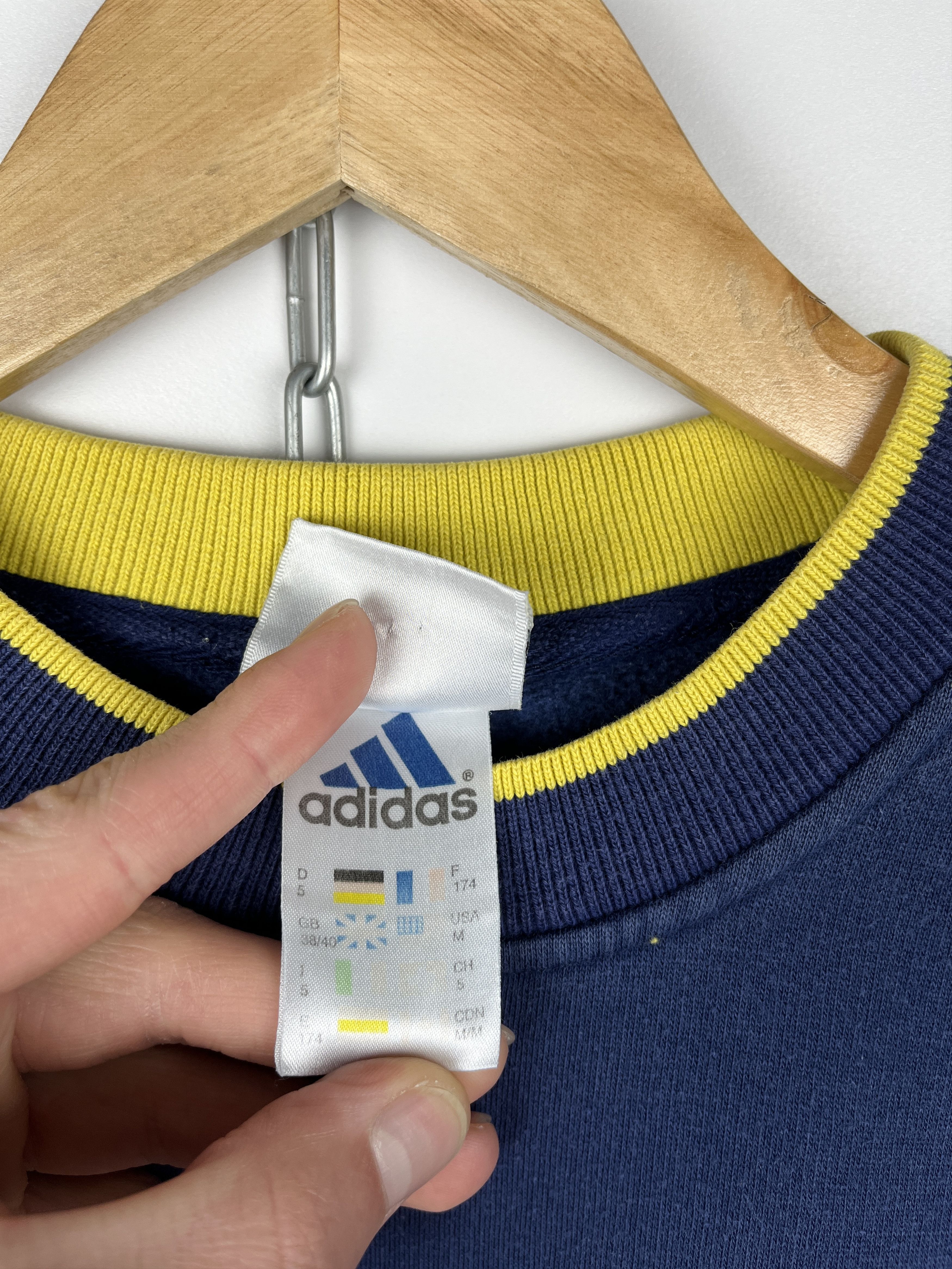 Adidas × Vintage 90's Adidas Big Embroidered Logo Vintage Sweatshirt Size US M / EU 48-50 / 2 - 7 Thumbnail