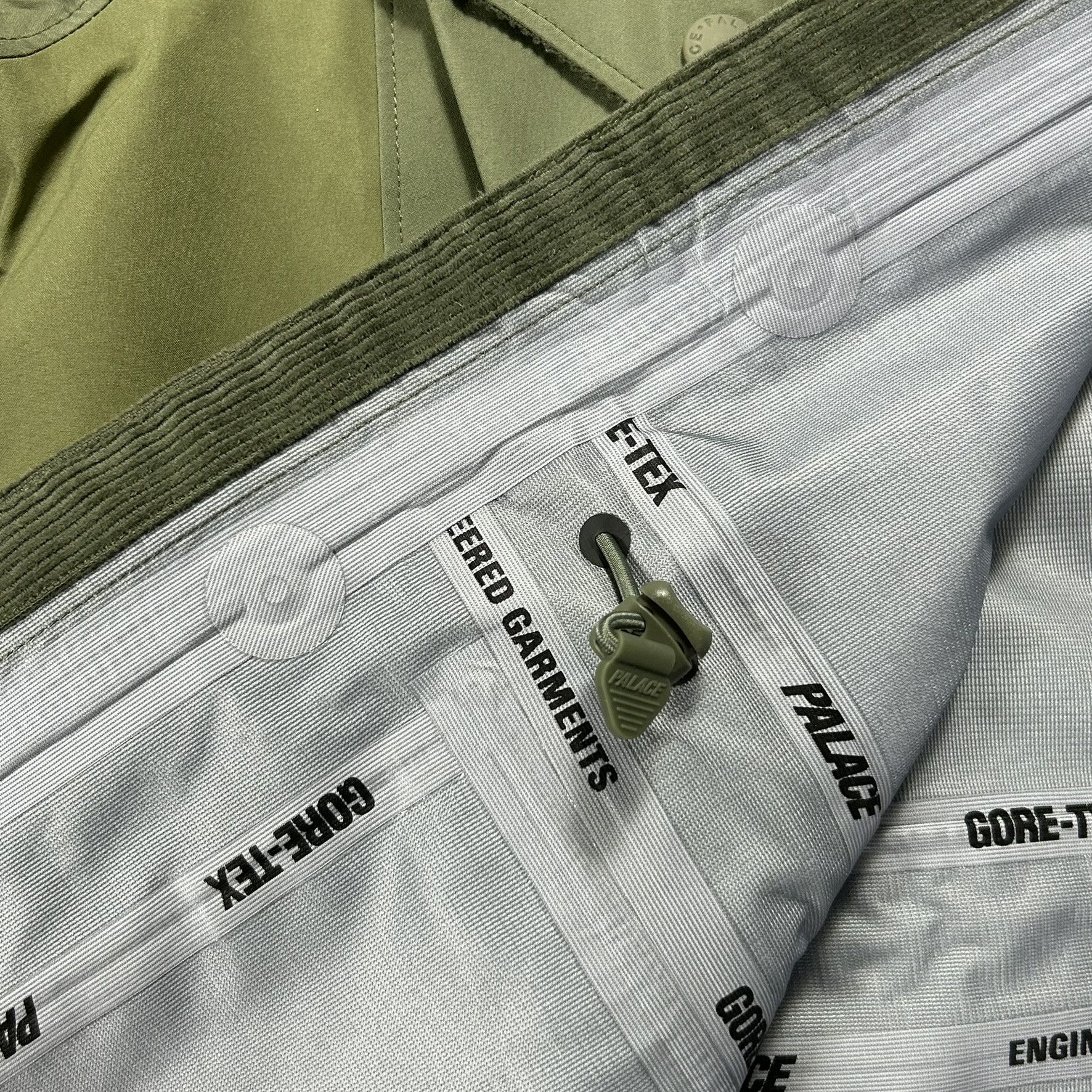 Engineered Garments × Palace Gore-Tex Field Parka Size US S / EU 44-46 / 1 - 16 Thumbnail