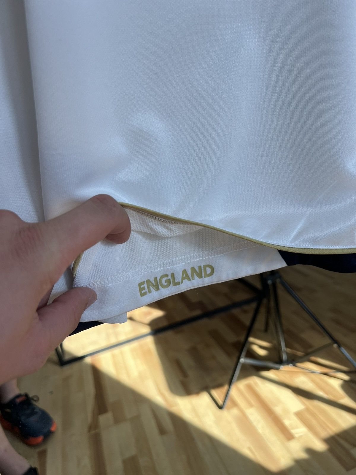 Umbro 🏴󠁧󠁢󠁥󠁮󠁧󠁿England National Team Umbro Jersey Nationwide Sponsor 2000S Size US L / EU 52-54 / 3 - 3 Thumbnail