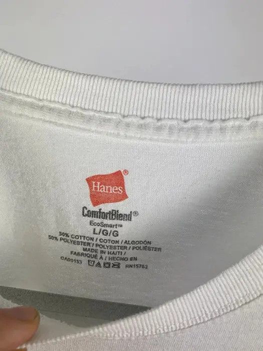 Band Tees Hanes cayman island T-shirt movie size L white vintage Size US L / EU 52-54 / 3 - 4 Thumbnail