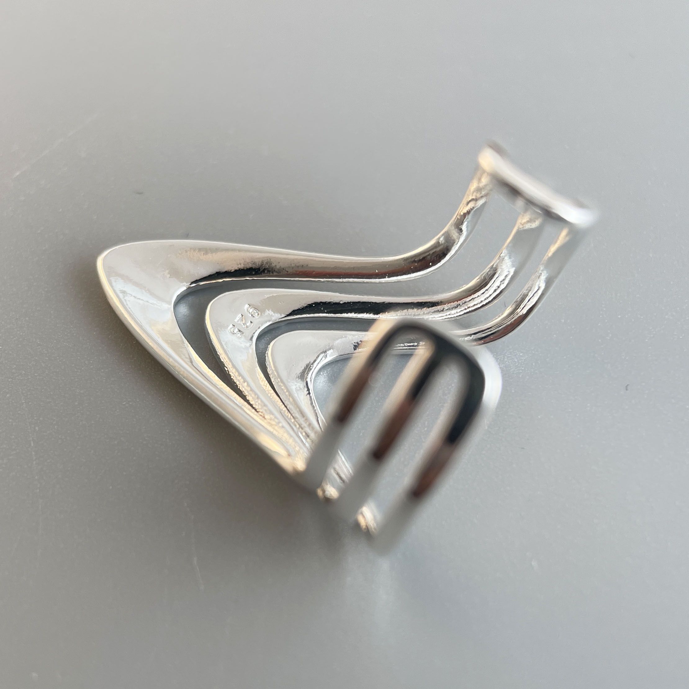 Other Resizable 925 Sterling Silver Wave Line V Shape Ring Size ONE SIZE - 5 Thumbnail