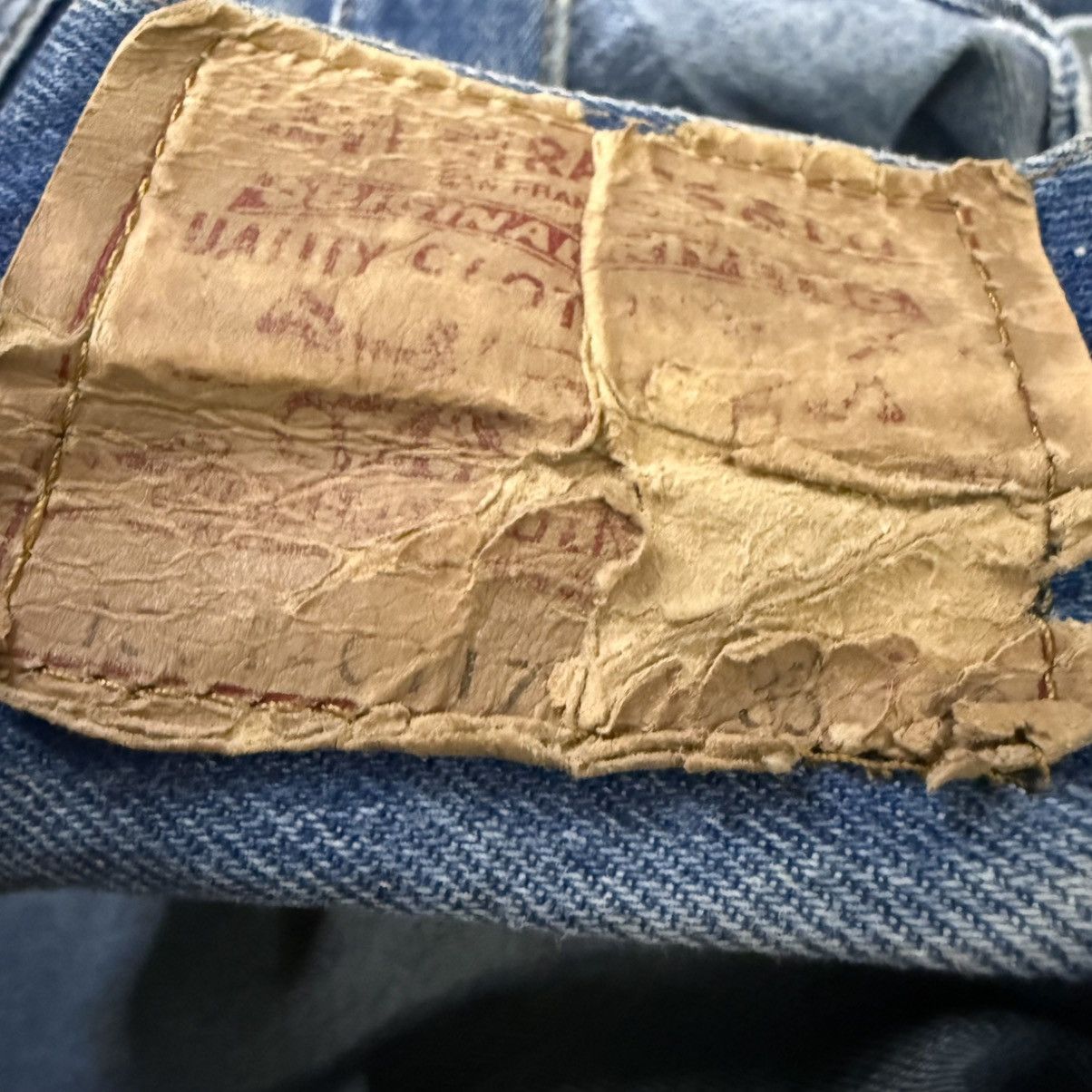 Levi's Vintage Clothing Vintage Distressed USA Levis 501 Classic Straight Denim W35 Size US 35 - 19 Thumbnail