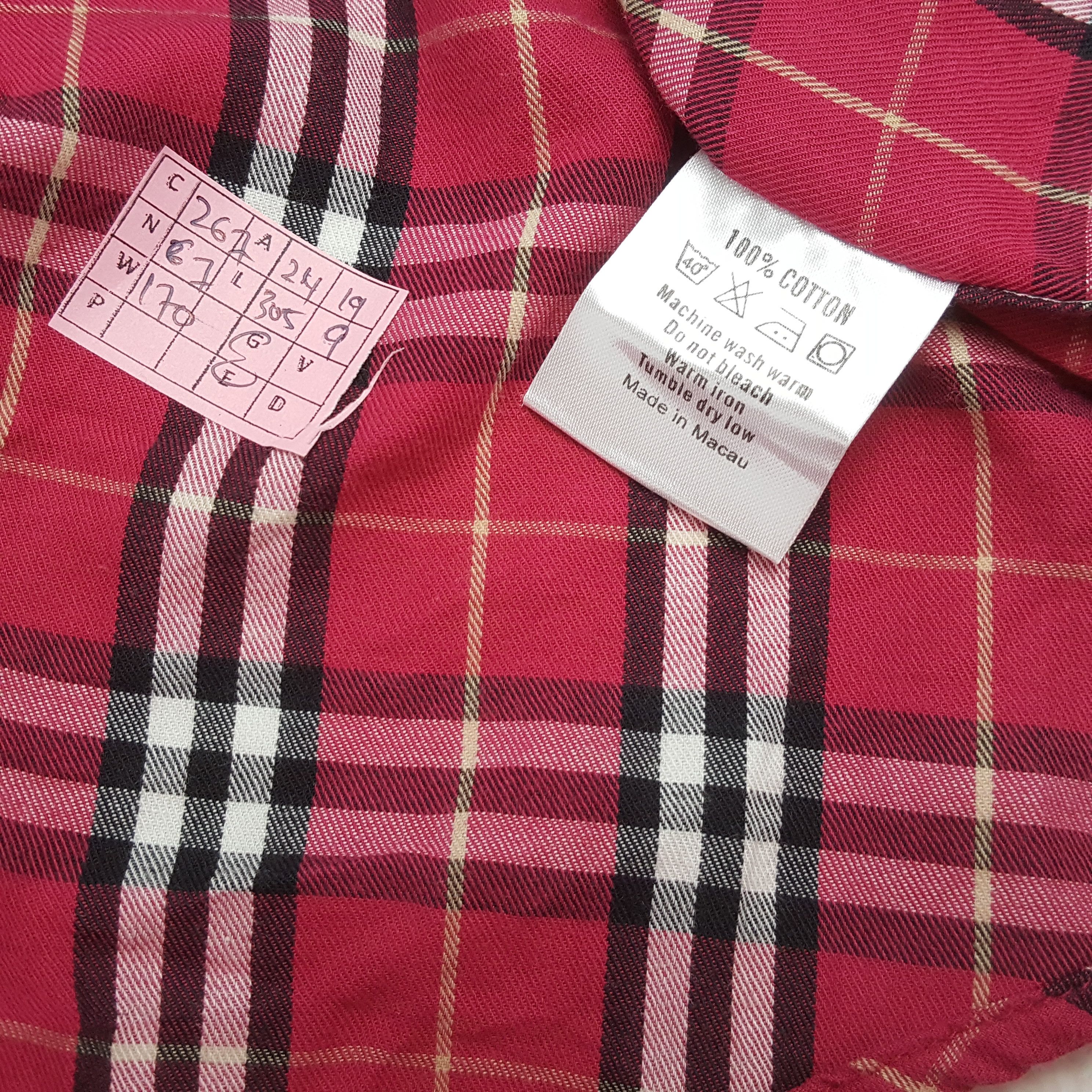 Burberry × Vintage BURBERRY LONDON Fashion Brand Small Logo Design Shirt Size US L / EU 52-54 / 3 - 4 Thumbnail