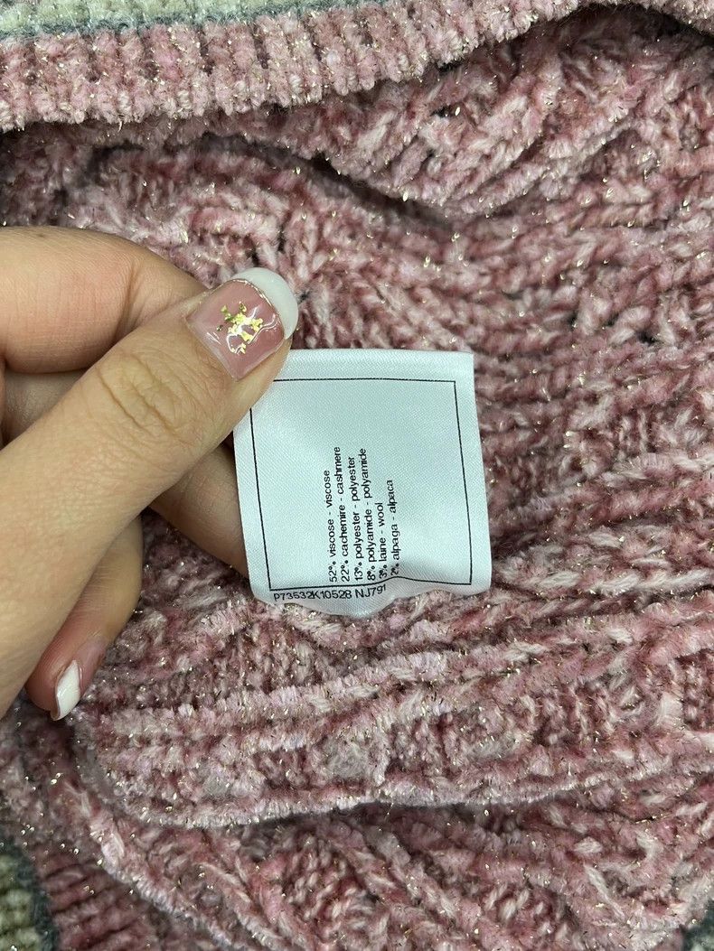 Chanel Chanel 22B pink V-neck velvet knit sweater Size XXS / US 00 / IT 34 - 7 Thumbnail