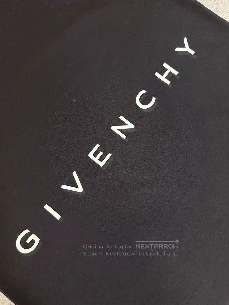 Givenchy Givenchy Black Shark Graphic Short Sleeve T. Size US L / EU 52-54 / 3 - 4 Thumbnail