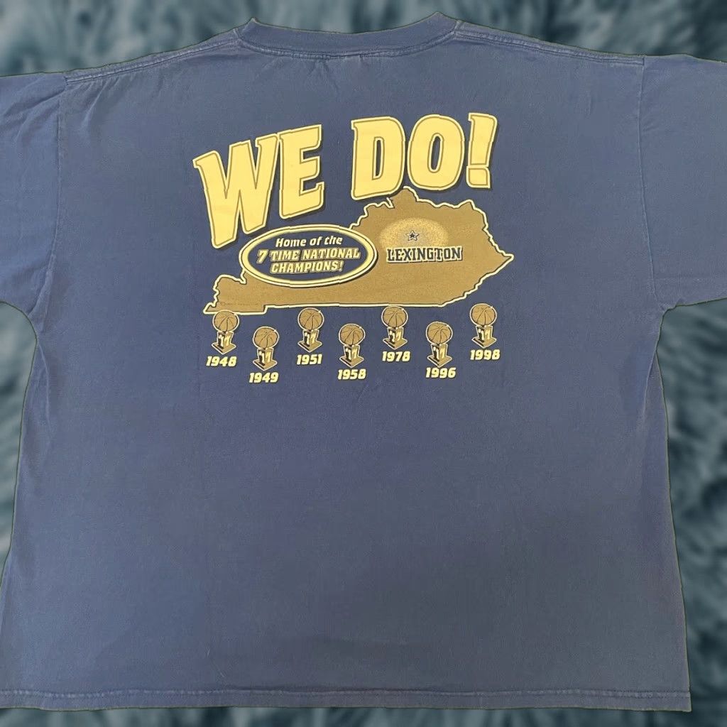 Vintage VTG 90s University Of Kentucky Home Of The 7 Time Champs Vintage Shirt Mens XL Blue T-Shirt Mens 90s Kentucky Football? Size US XL / EU 56 / 4 - 1 Thumbnail