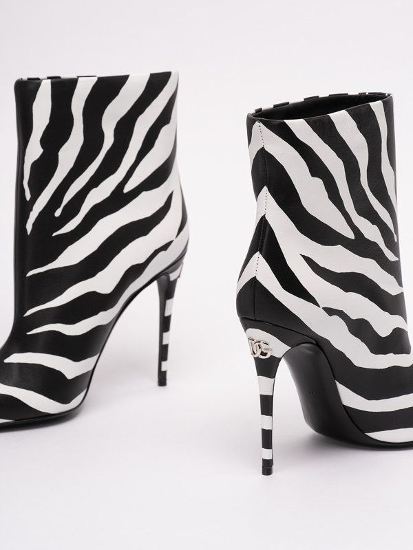 Dolce & Gabbana o1y0825 Zebra Stripes Ankle Boots in Black/White Size US 7 / IT 37 - 4 Thumbnail