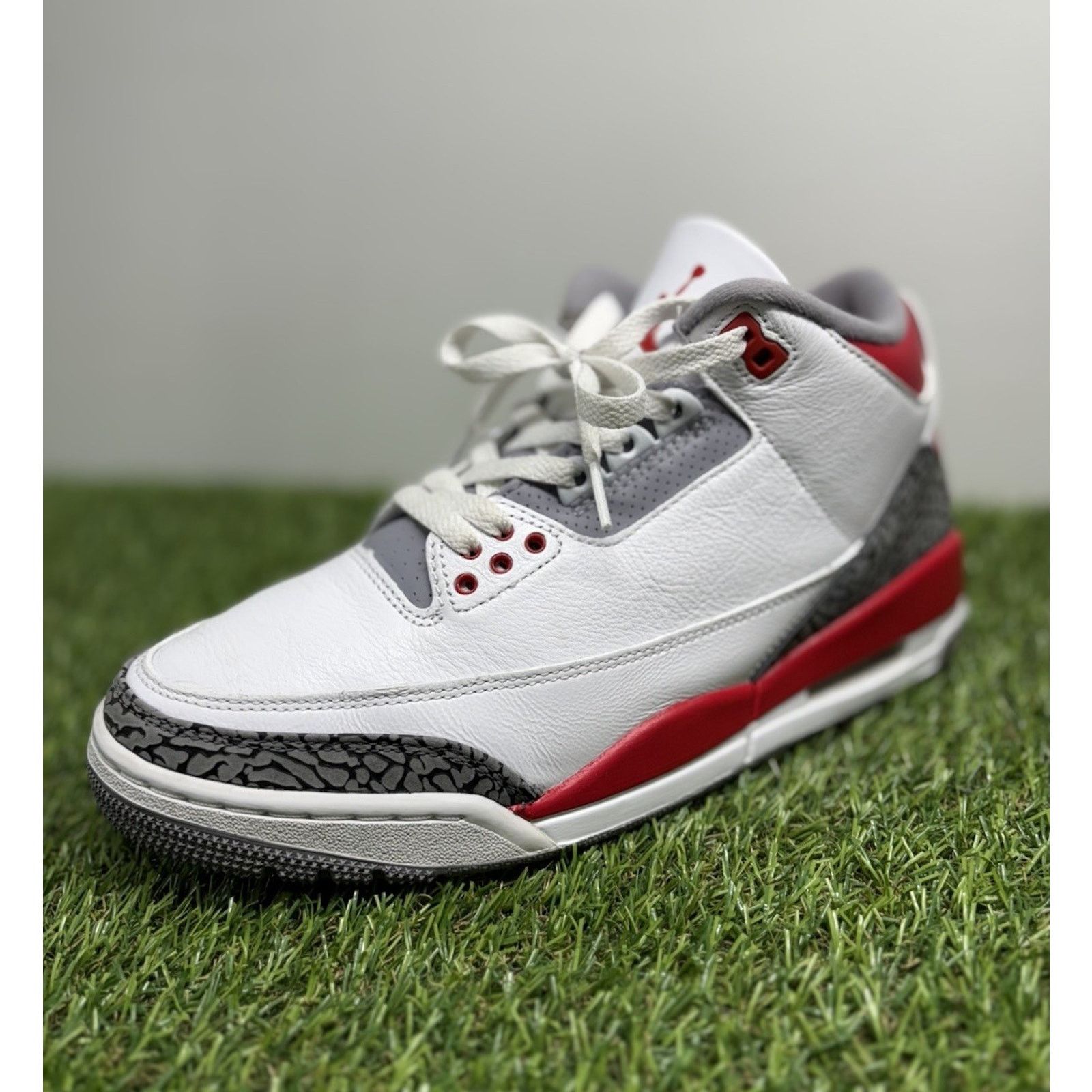 Jordan Brand Air Jordan 3 Retro Mid ' Fire Red ' | EXCELLENT CONDITION! Size US 8 / EU 41 - 12 Thumbnail